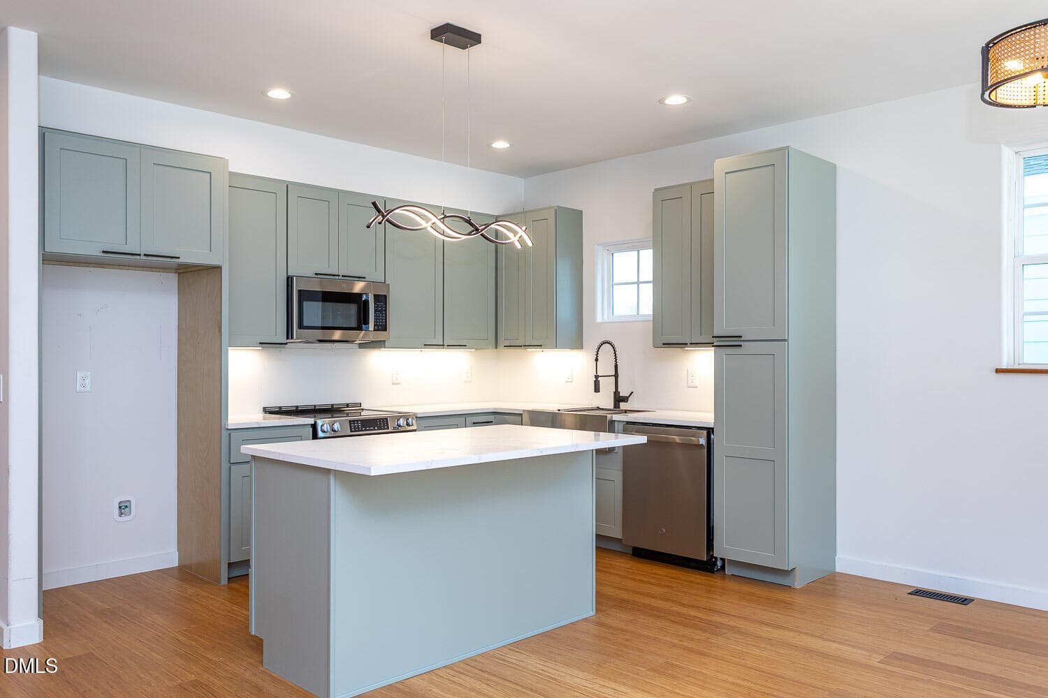 Kitchen - 1511 E Lane Street, Raleigh, NC 27610, Raleigh
