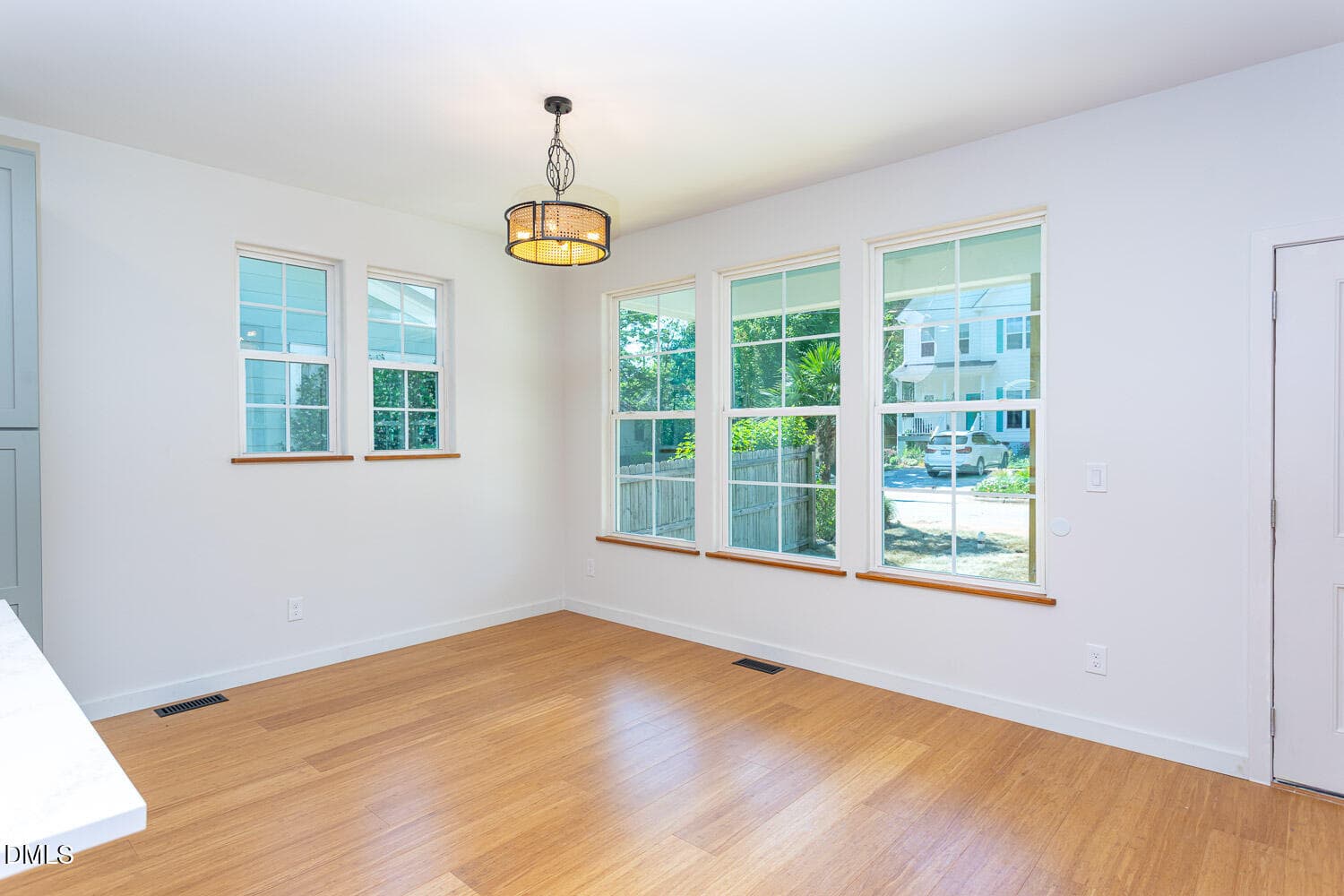 Dining Area - 1511 E Lane Street, Raleigh, NC 27610, Raleigh