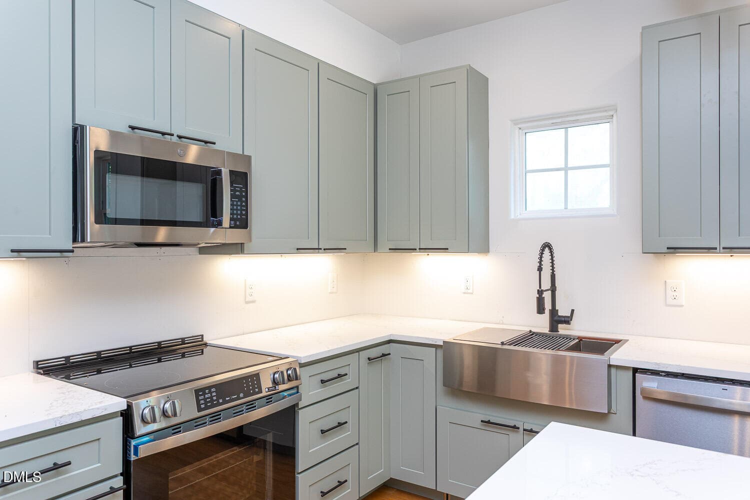 Kitchen - 1511 E Lane Street, Raleigh, NC 27610, Raleigh