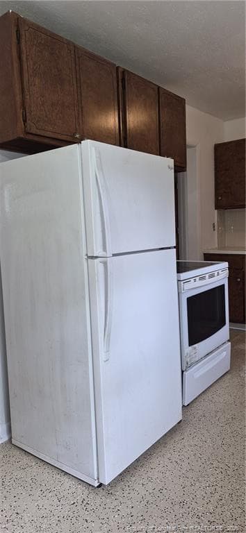 All appliances convey - 909 Rochester Drive, Fayetteville, NC 28305, Fayetteville