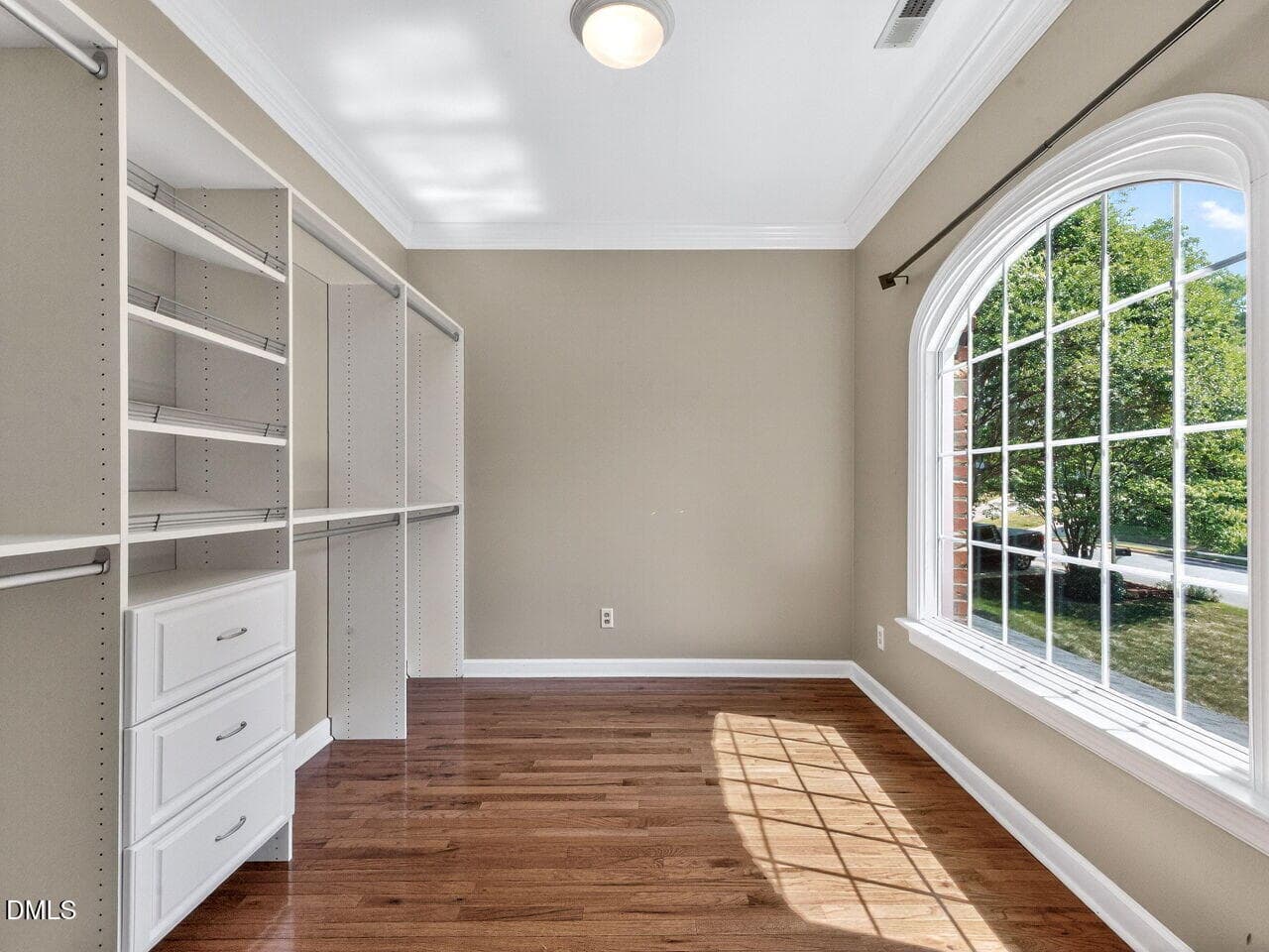 023-1280x960-primary-bedroom - 6101 Westglen Drive, Raleigh, NC 27612, Raleigh