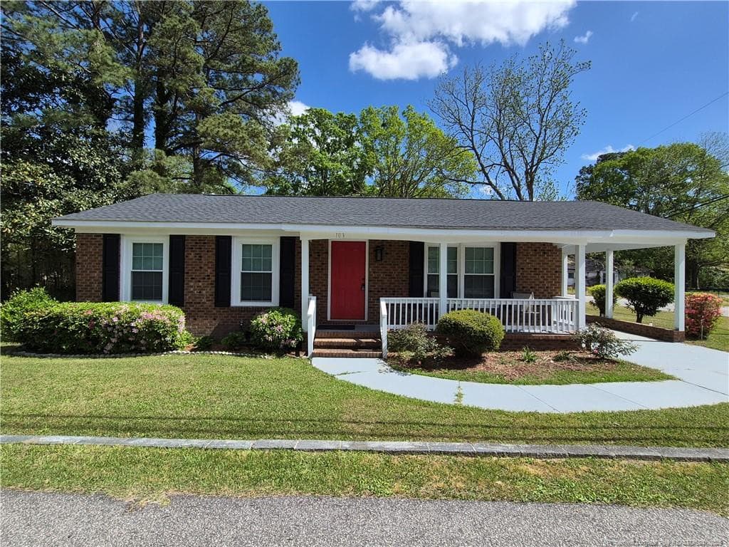 Photo 1 - 103 Robeson Street, Lumberton, NC 28358