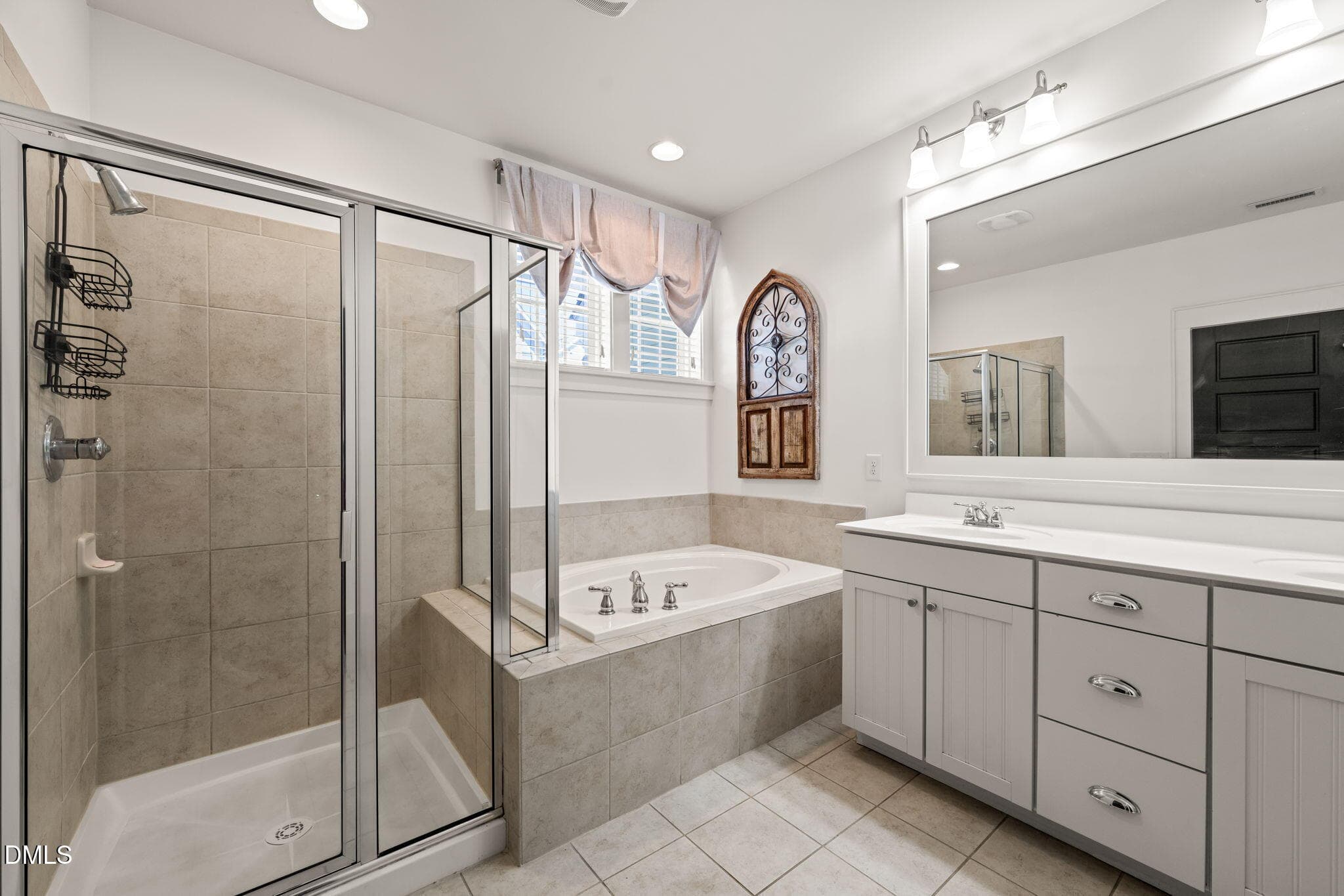 26-web-or-mls-untitled-15 - 330 Tobacco Farm Way, Chapel Hill, NC 27516, Chapel Hill