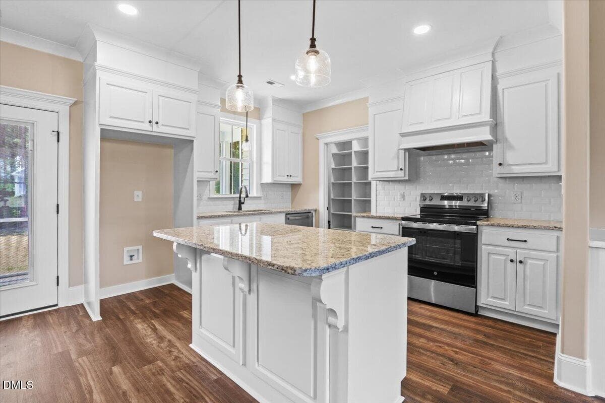 Lightwater Kitchen - 3809 Lightwater Lane, Elm City, NC 27822, Elm City
