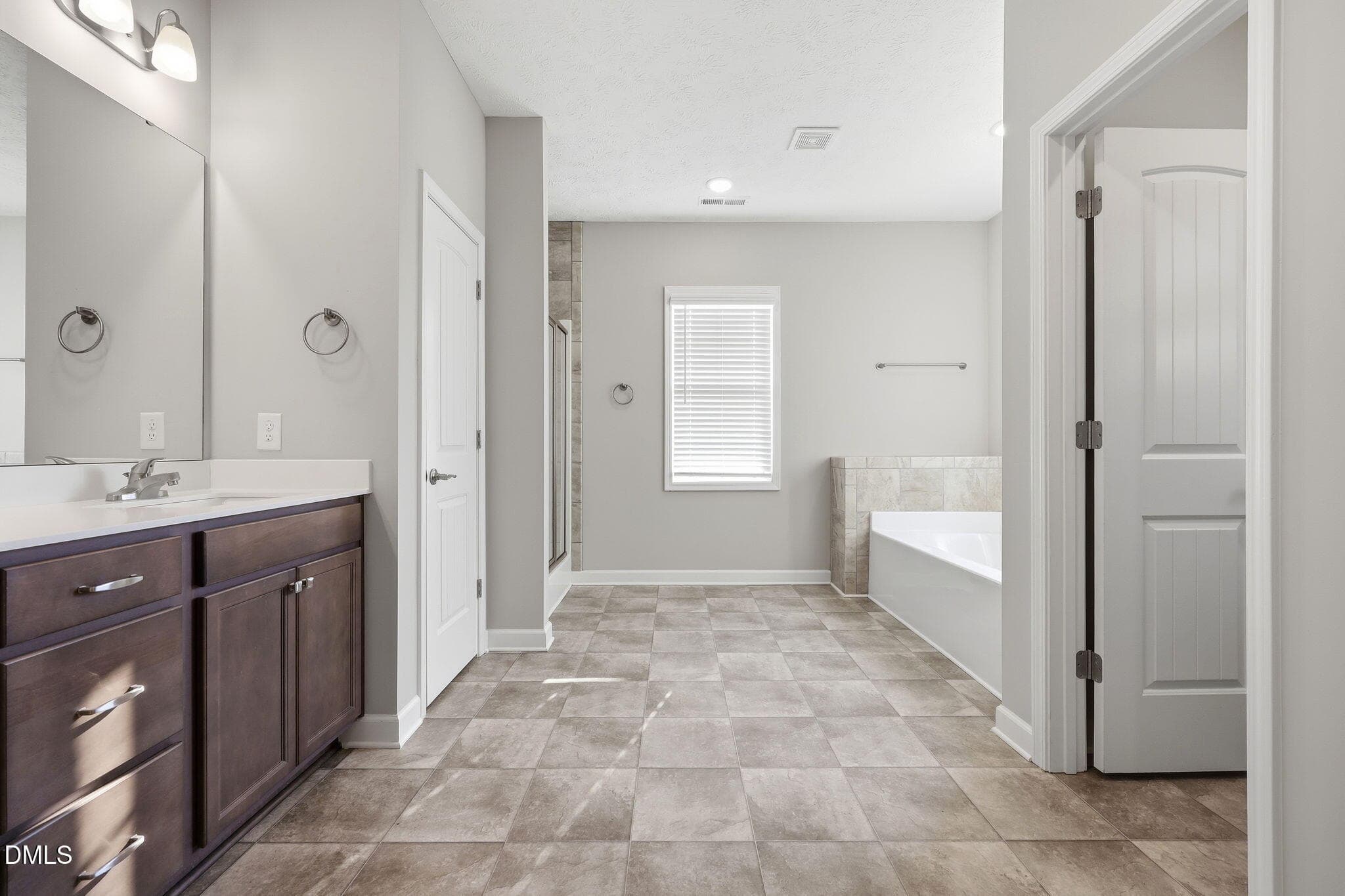 13-web-or-mls-IMG_9278 - 3017 Branscombe Road, Fayetteville, NC 28306, Fayetteville