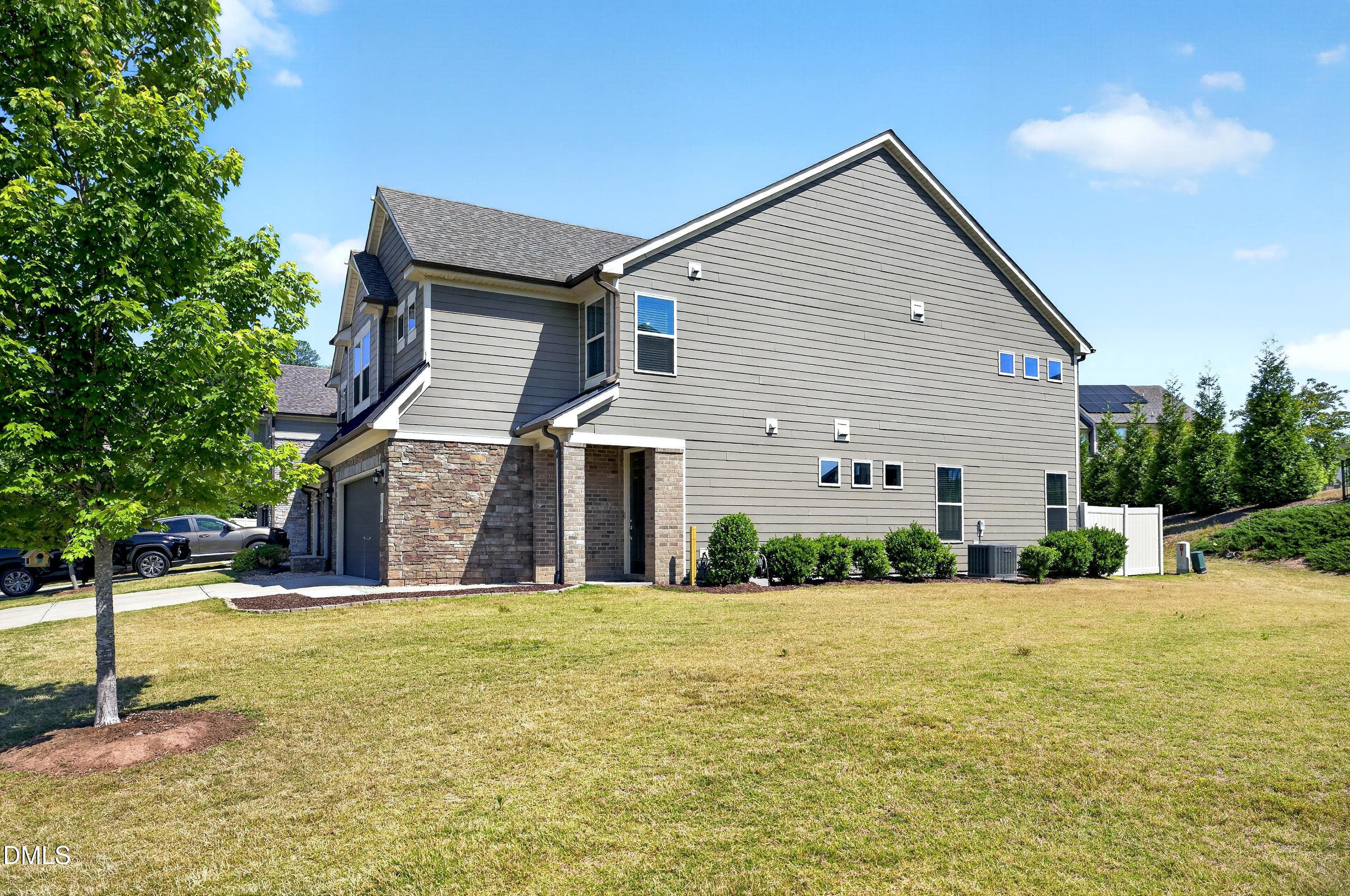 Sideyard - 1538 Catch Fly Lane, Durham, NC 27713, Durham