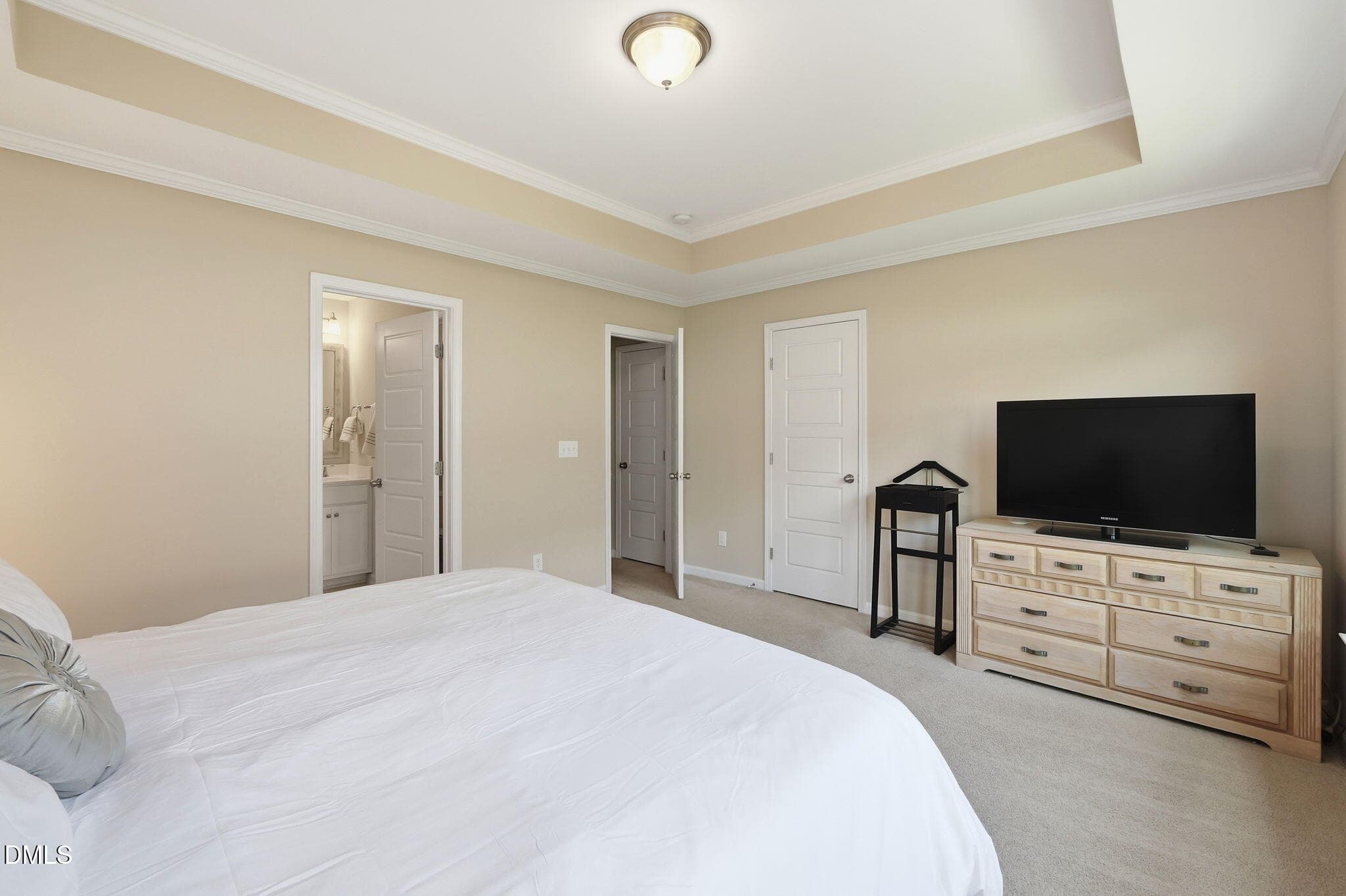 14-web-or-mls-P1128431 - 1117 Metropolitan Drive, Durham, NC 27713, Durham
