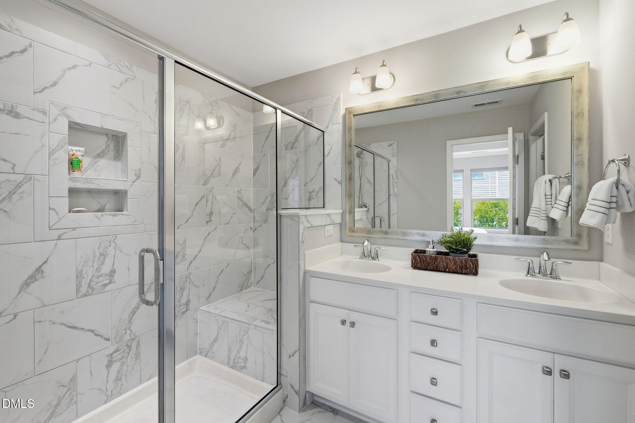 16-web-or-mls-P1128437-edit - 1117 Metropolitan Drive, Durham, NC 27713, Durham