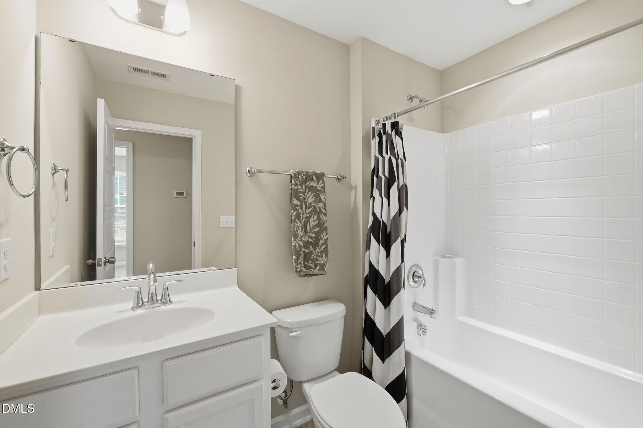25-web-or-mls-P1128467-edit - 1117 Metropolitan Drive, Durham, NC 27713, Durham