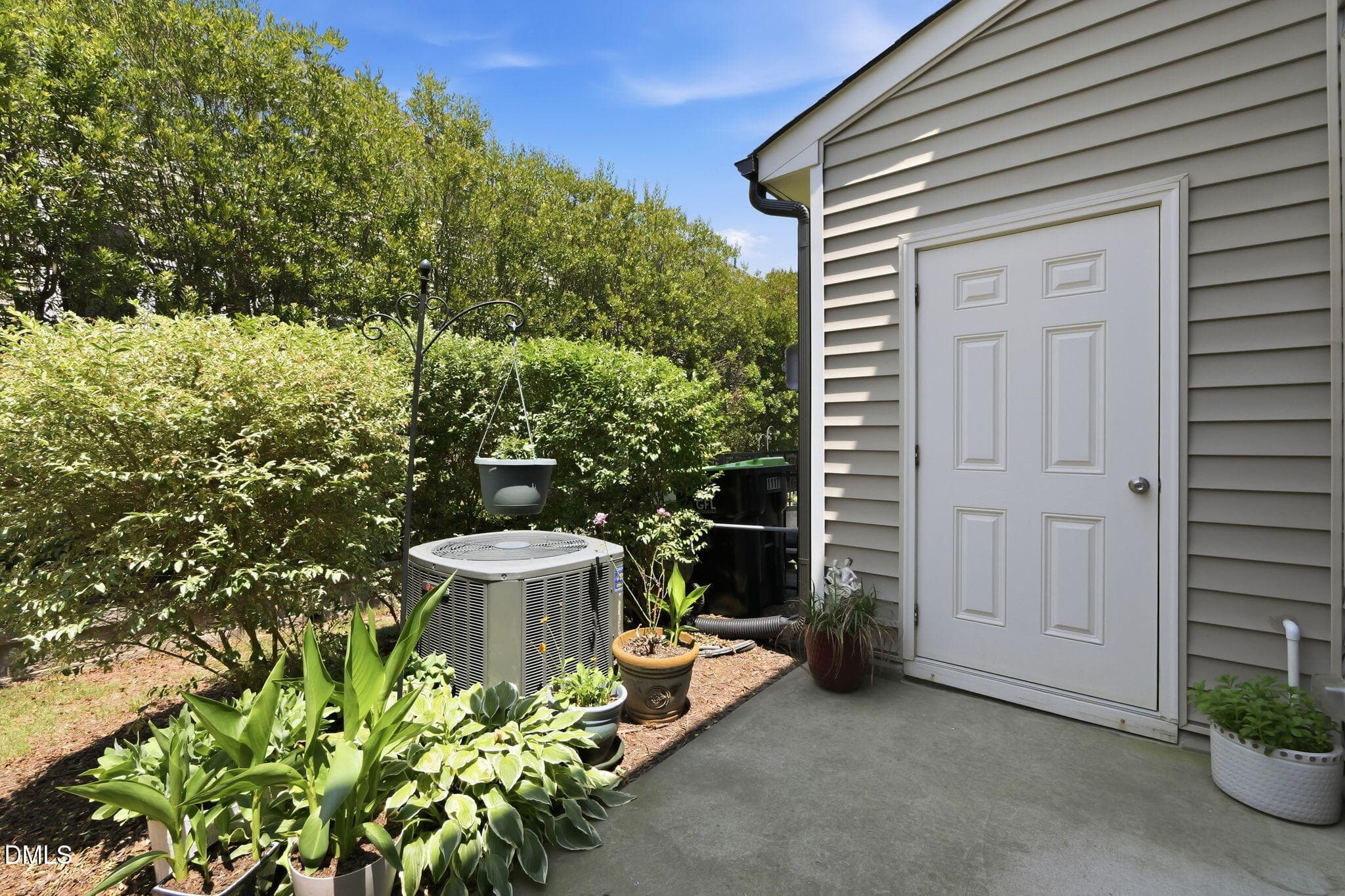 47-web-or-mls-P1128521 - 1117 Metropolitan Drive, Durham, NC 27713, Durham
