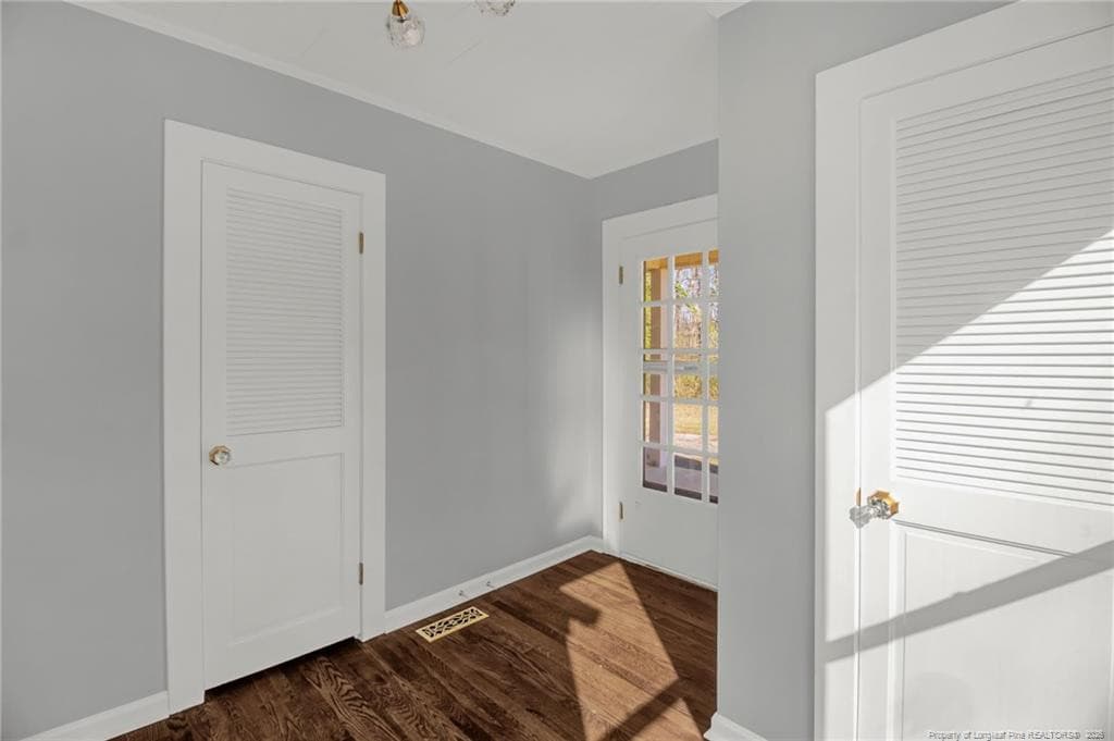 Foyer Entry - 2200 W Third Street, Siler City, NC 27344, Siler City
