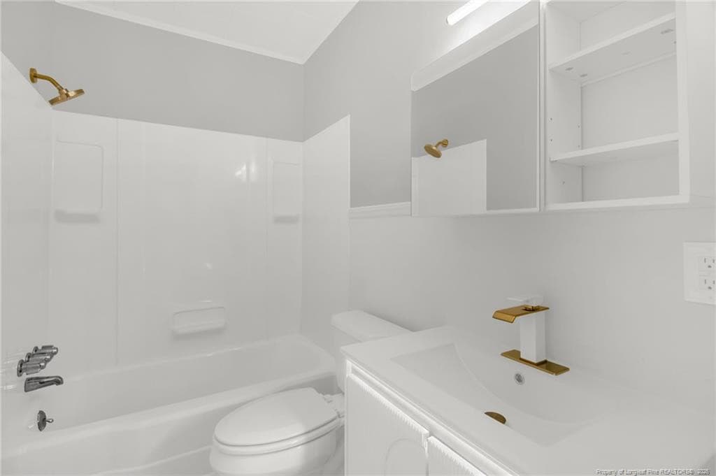 Full Bath - Main Lvl - 2200 W Third Street, Siler City, NC 27344, Siler City