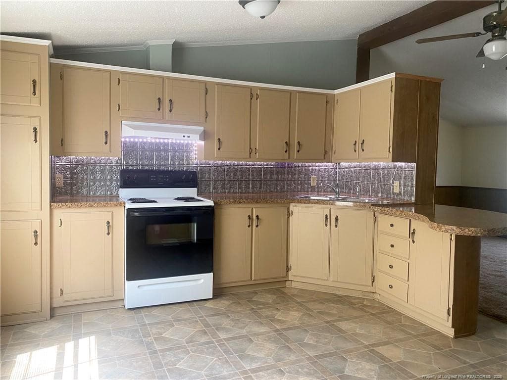 Photo 3 - 3462 Marty Circle, Hope Mills, NC 28348
