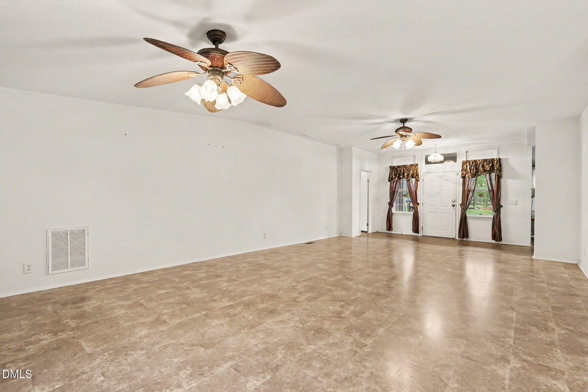 008_file_8605 - 256 Yellow Belle Court, Zebulon, NC 27597
