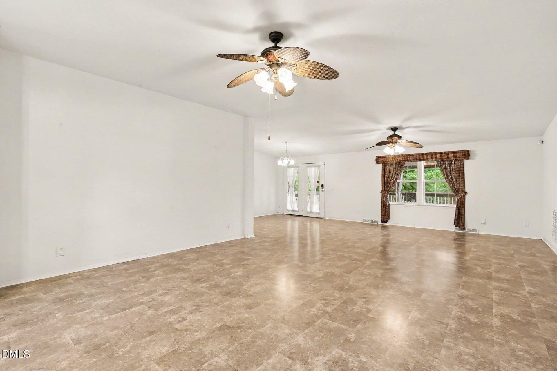 009_file_9524 - 256 Yellow Belle Court, Zebulon, NC 27597