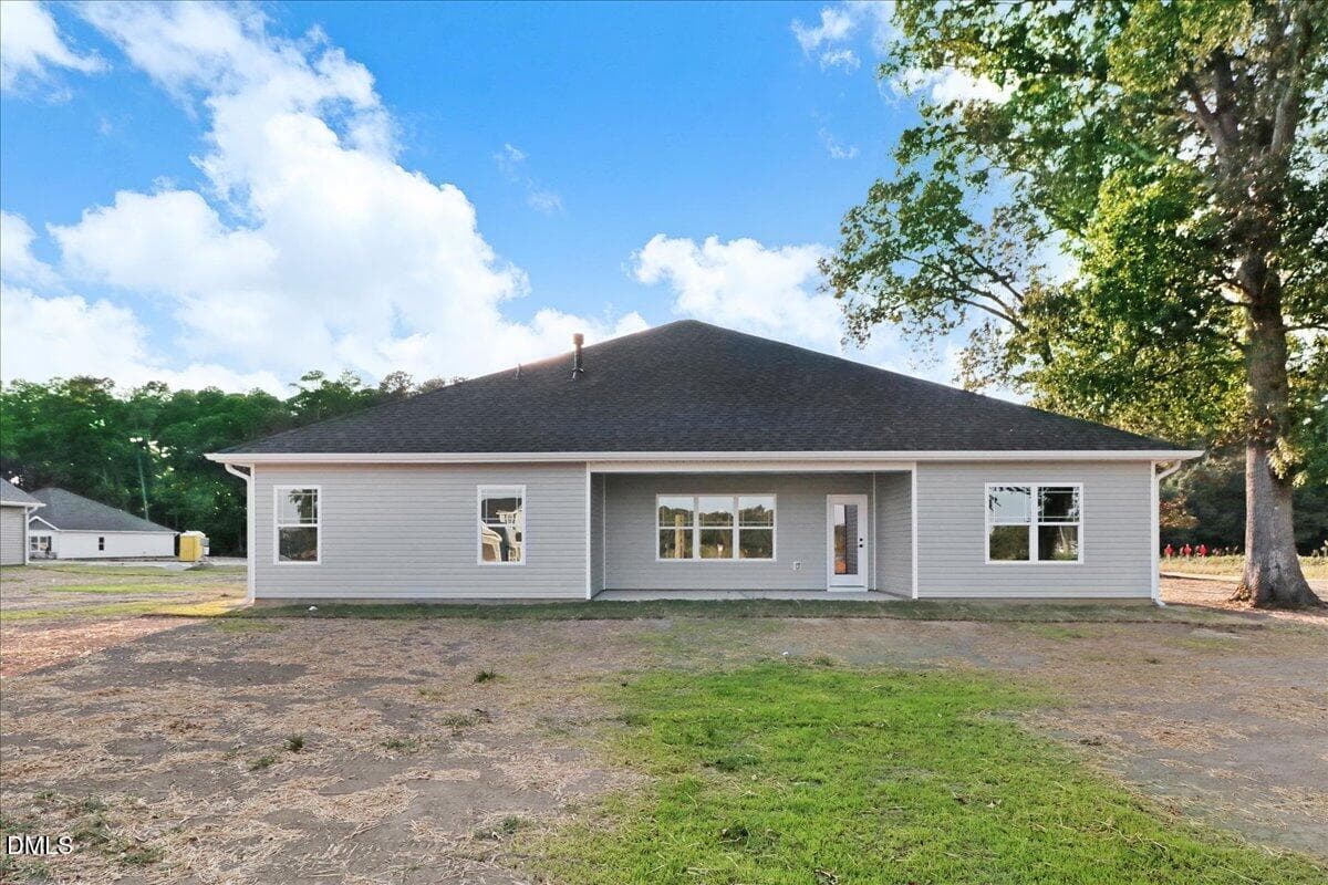 Covered Patio - 254 Galway Road, Lillington, NC 27546