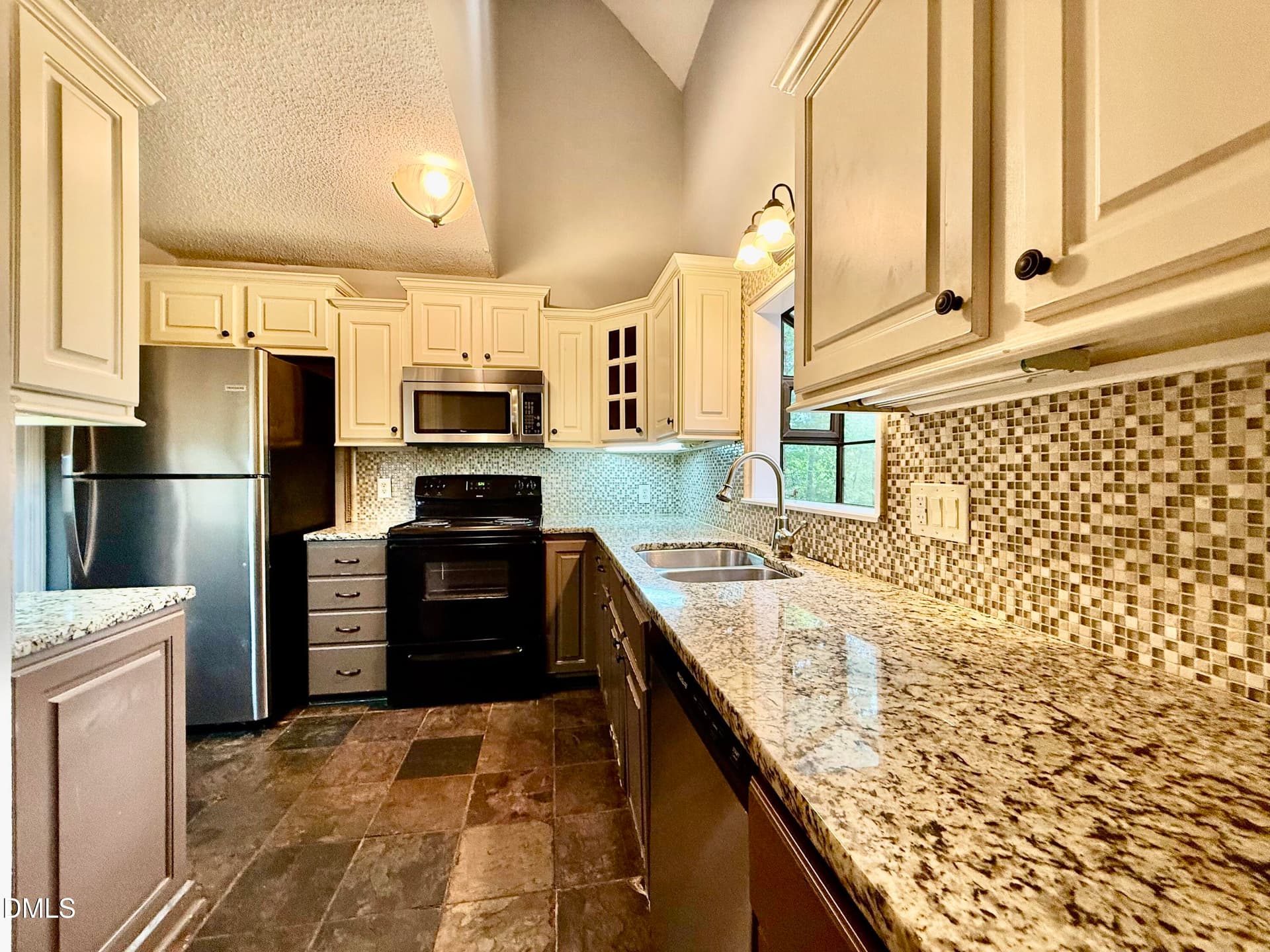 IMG_2240 - 413 W Oak Avenue, Wake Forest, NC 27587