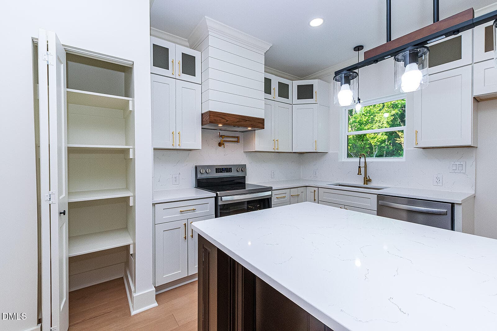 1506-Hydeparkave-_cammelhurse_cammelspho - 1508 N Hyde Park Avenue, Durham, NC 27701, Durham