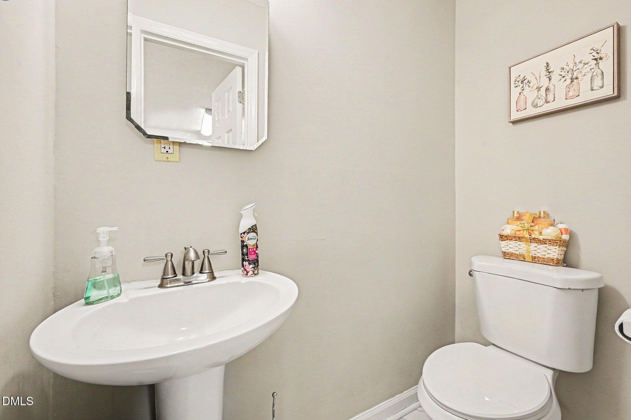 021_file_4028 - 4704 Blue Bird Court #D, Raleigh, NC 27606, Raleigh