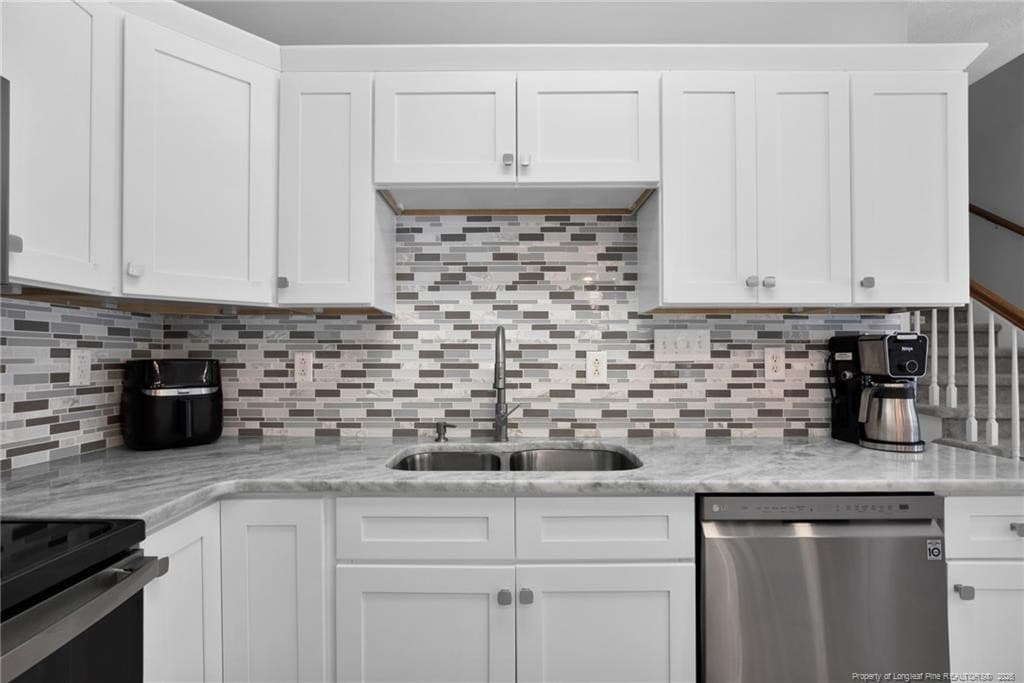 Photo 18 - 3910 W Bent Grass Drive, Fayetteville, NC 28312, Fayetteville