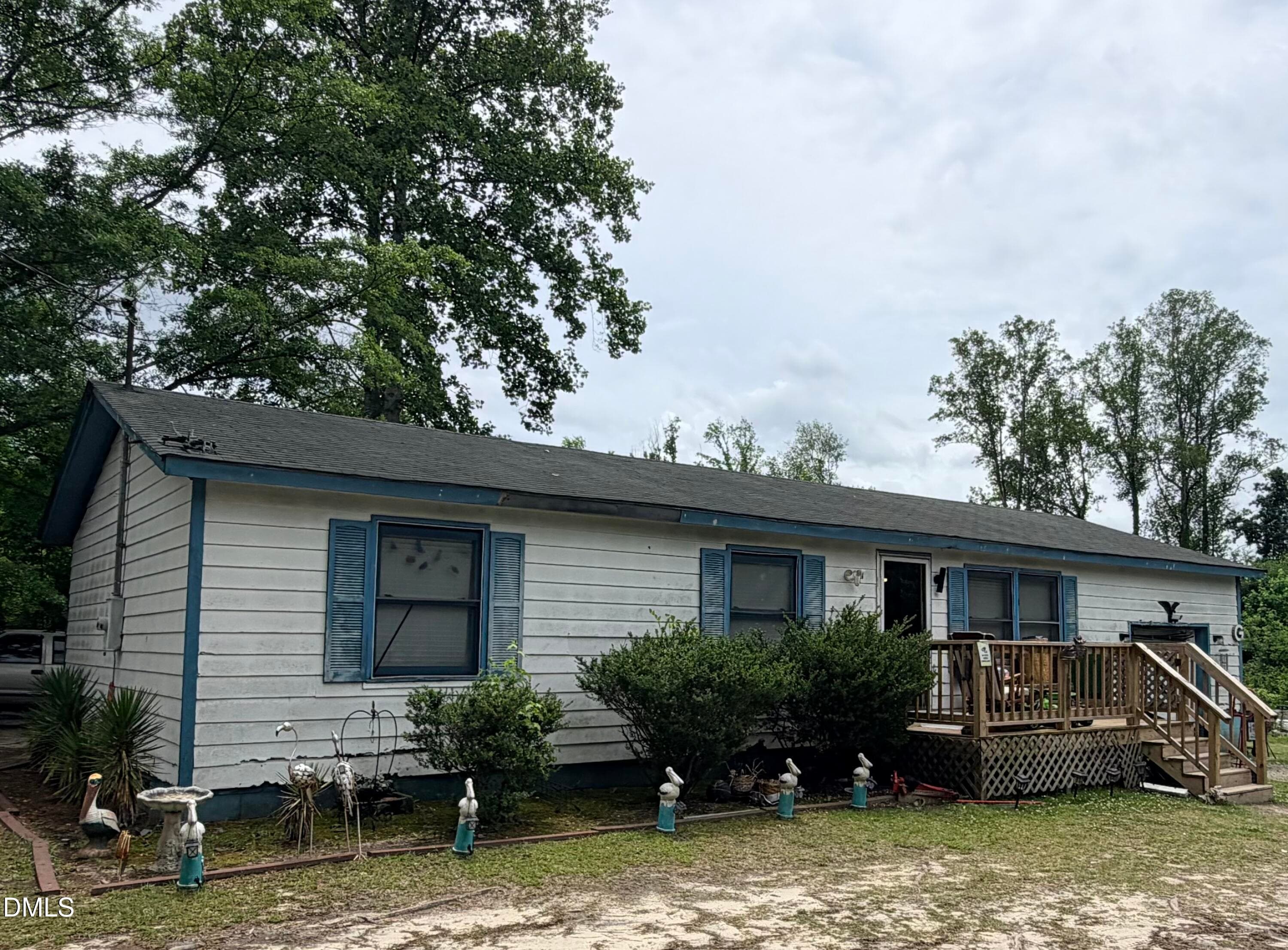 197 Zoo Road S, Roanoke Rapids, NC 27870