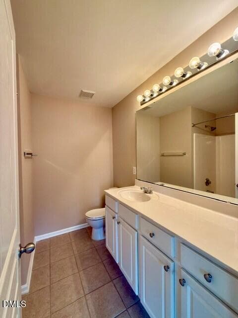 Primary bedroom bath - 4512 Sugarbend Way, Raleigh, NC 27606, Raleigh