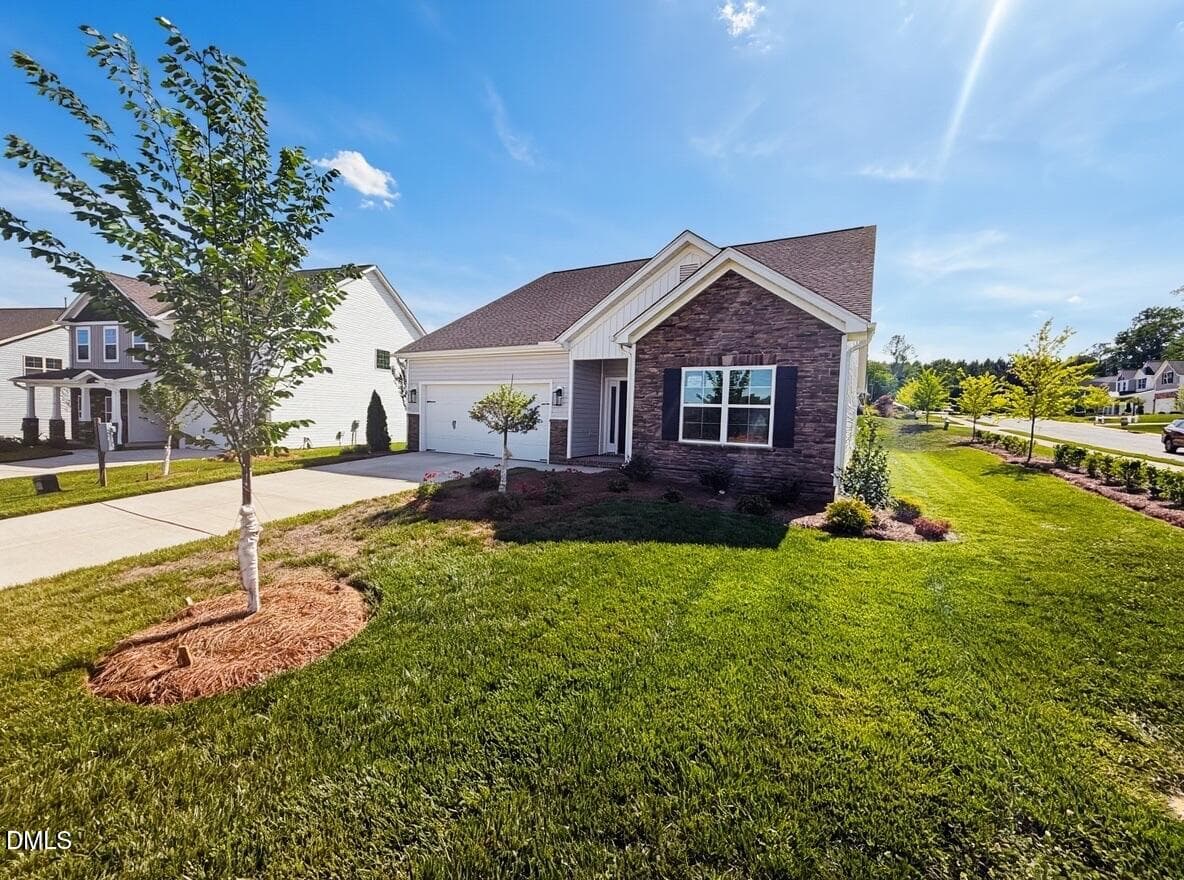 RealtyCam Photo 0 - 816 Council Ridge Road 15, Graham, NC 27253