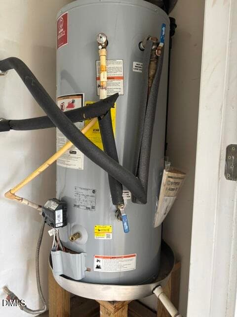 275-7 Gas Water tank - 275 Waterdown Drive 7, Fayetteville, NC 28314, Fayetteville