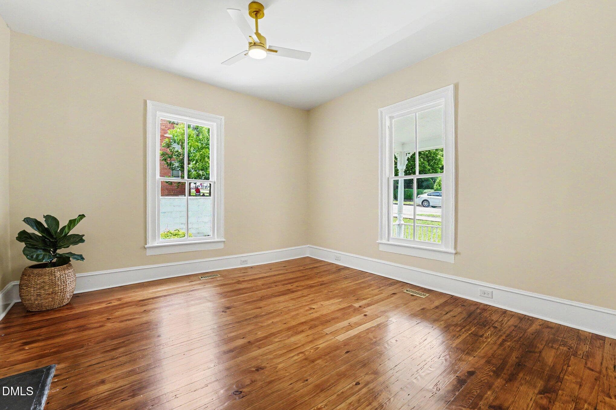 008_file_2105 - 309 W Walnut Street, Goldsboro, NC 27530