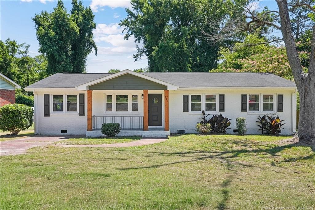 Photo 2 - 941 Louise Circle, Fayetteville, NC 28314, Fayetteville