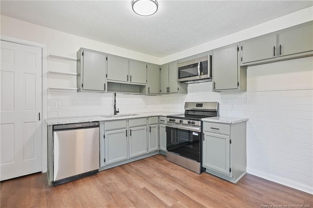 Photo 7 - 941 Louise Circle, Fayetteville, NC 28314, Fayetteville