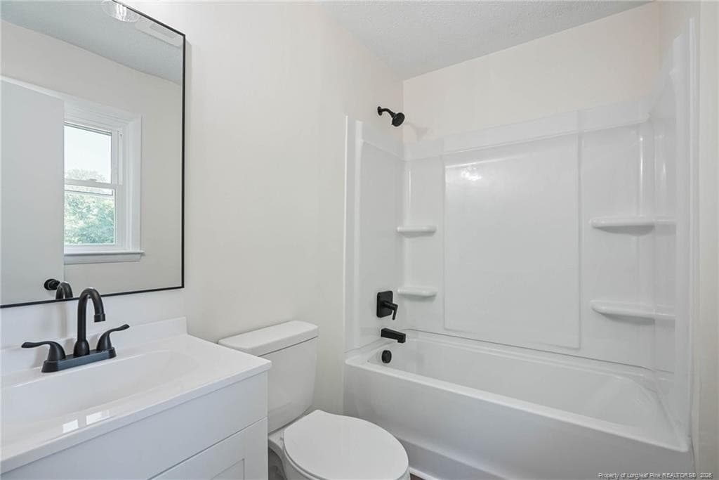 Photo 19 - 941 Louise Circle, Fayetteville, NC 28314, Fayetteville