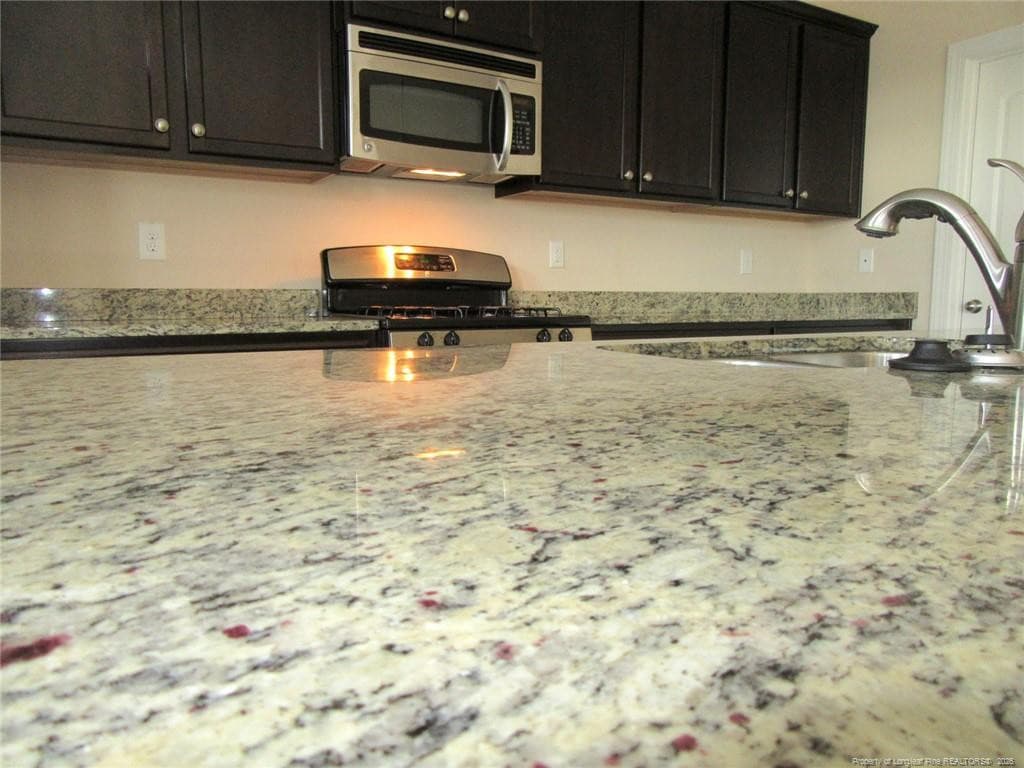 Stunning Granite Countertops - 512 Rossendale Drive, Hope Mills, NC 28348