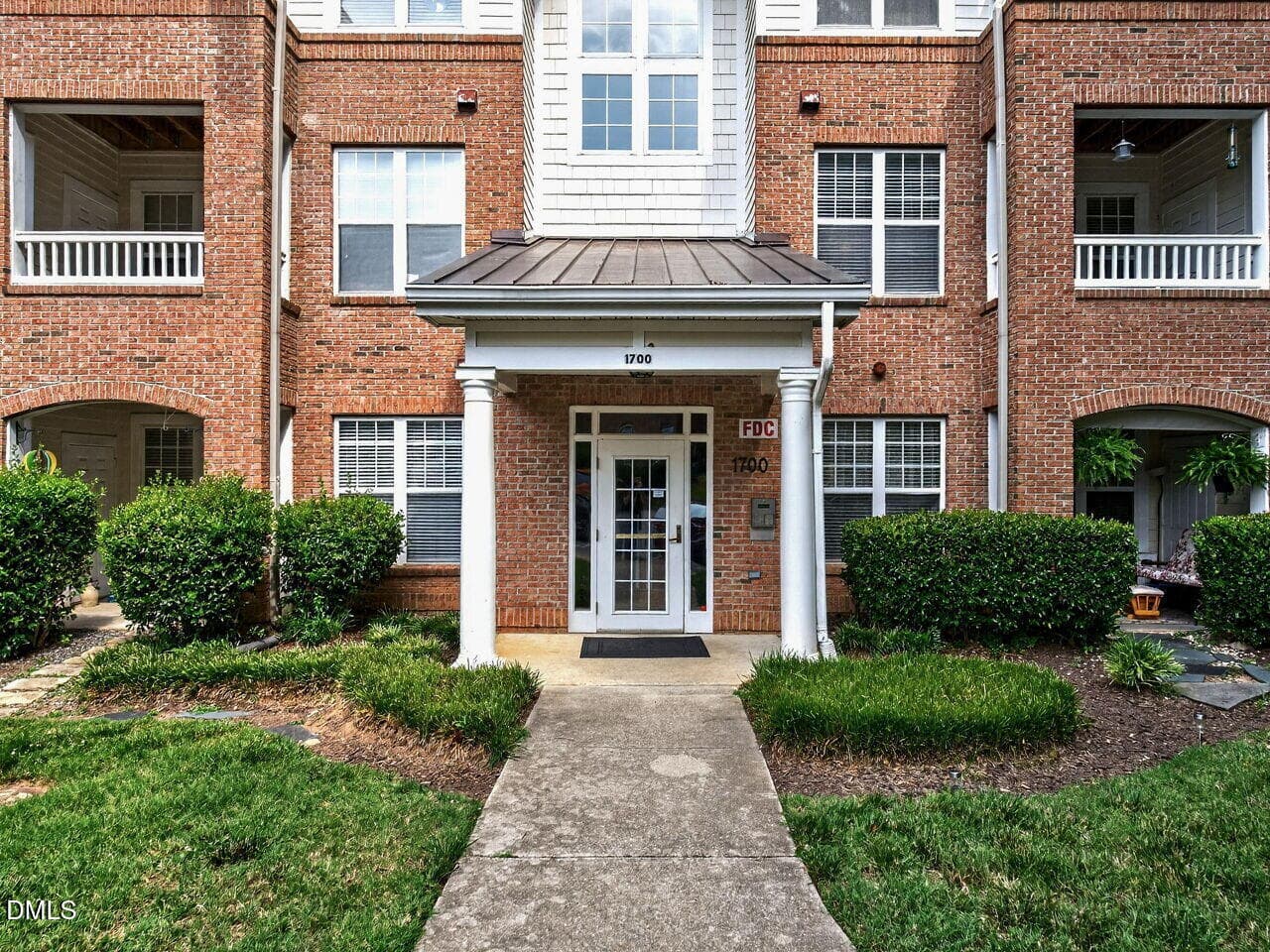 004-1280x960-front - 1700 Tiffany Bay Court 304, Raleigh, NC 27609, Raleigh