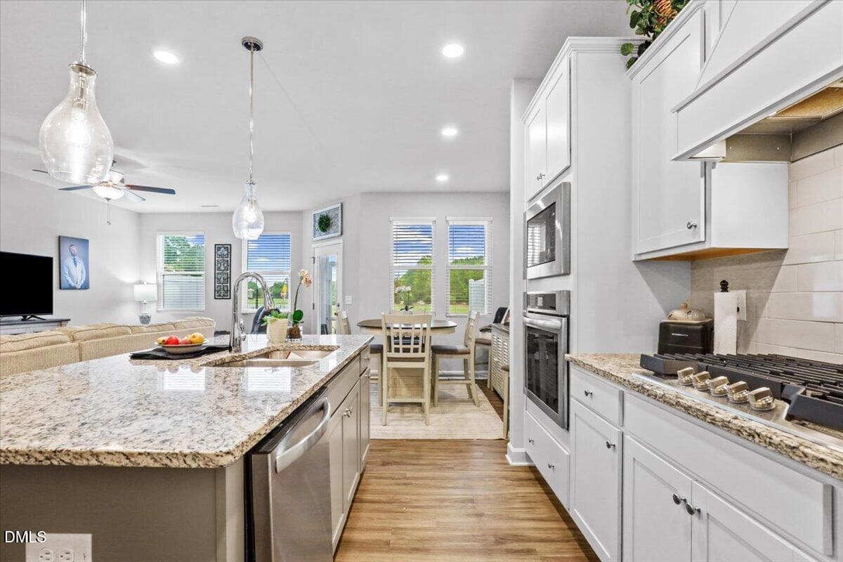 17 Village Edge Dr Kitchen DR - 17 Village Edge Drive, Lillington, NC 27546