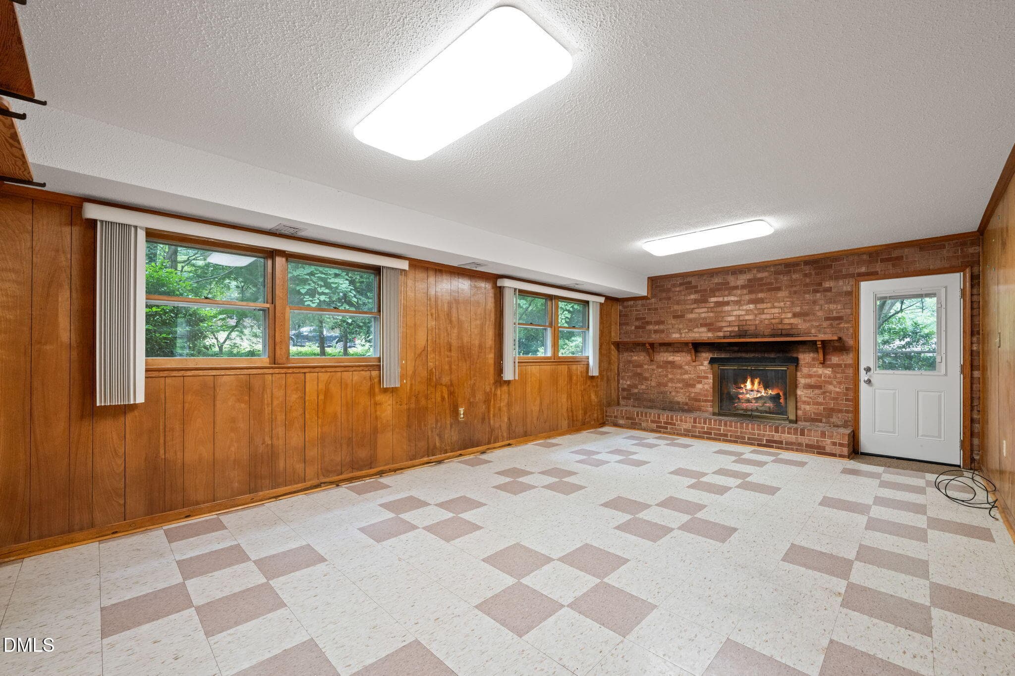 Family room (1) - 1103 Warren Avenue, Cary, NC 27511, Cary