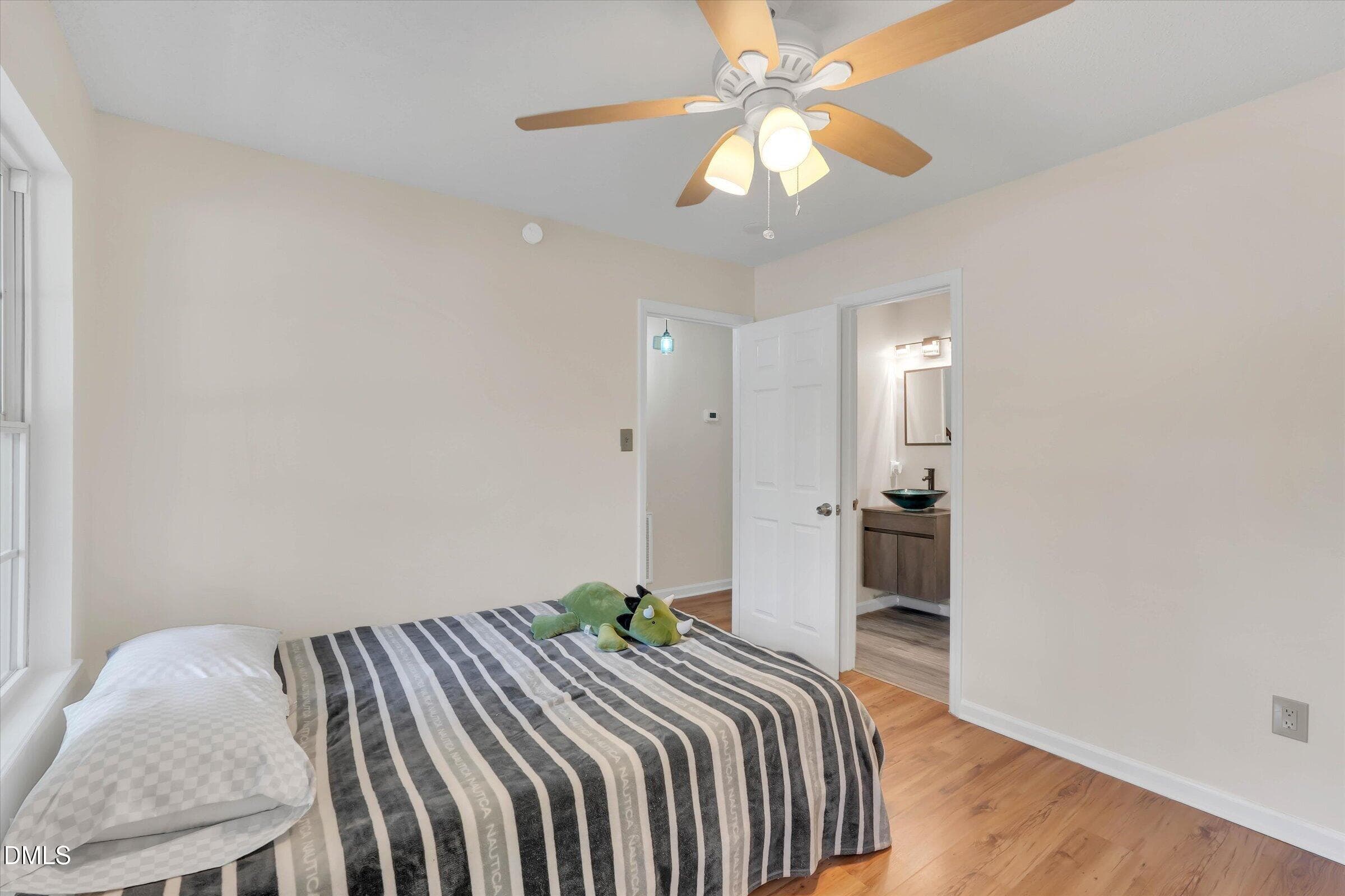 1st Flr Bed 2 - 90 Royal Street, Fuquay Varina, NC 27526, Fuquay Varina