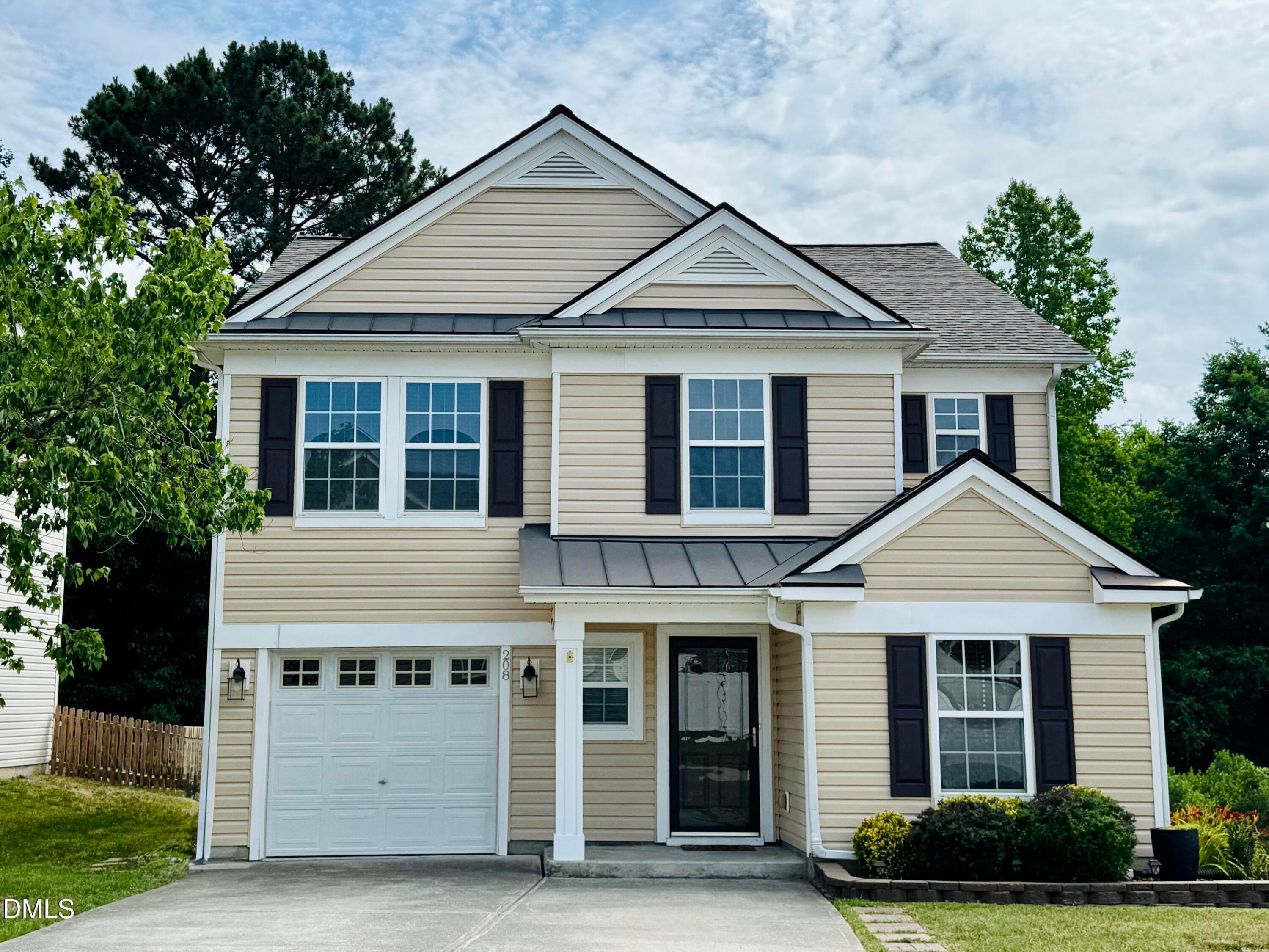 208 Knightwood Drive, Durham, NC 27703