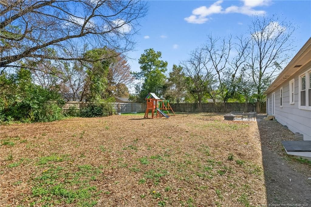 Photo 17 - 1083 Strickland Bridge Road, Fayetteville, NC 28304, Fayetteville