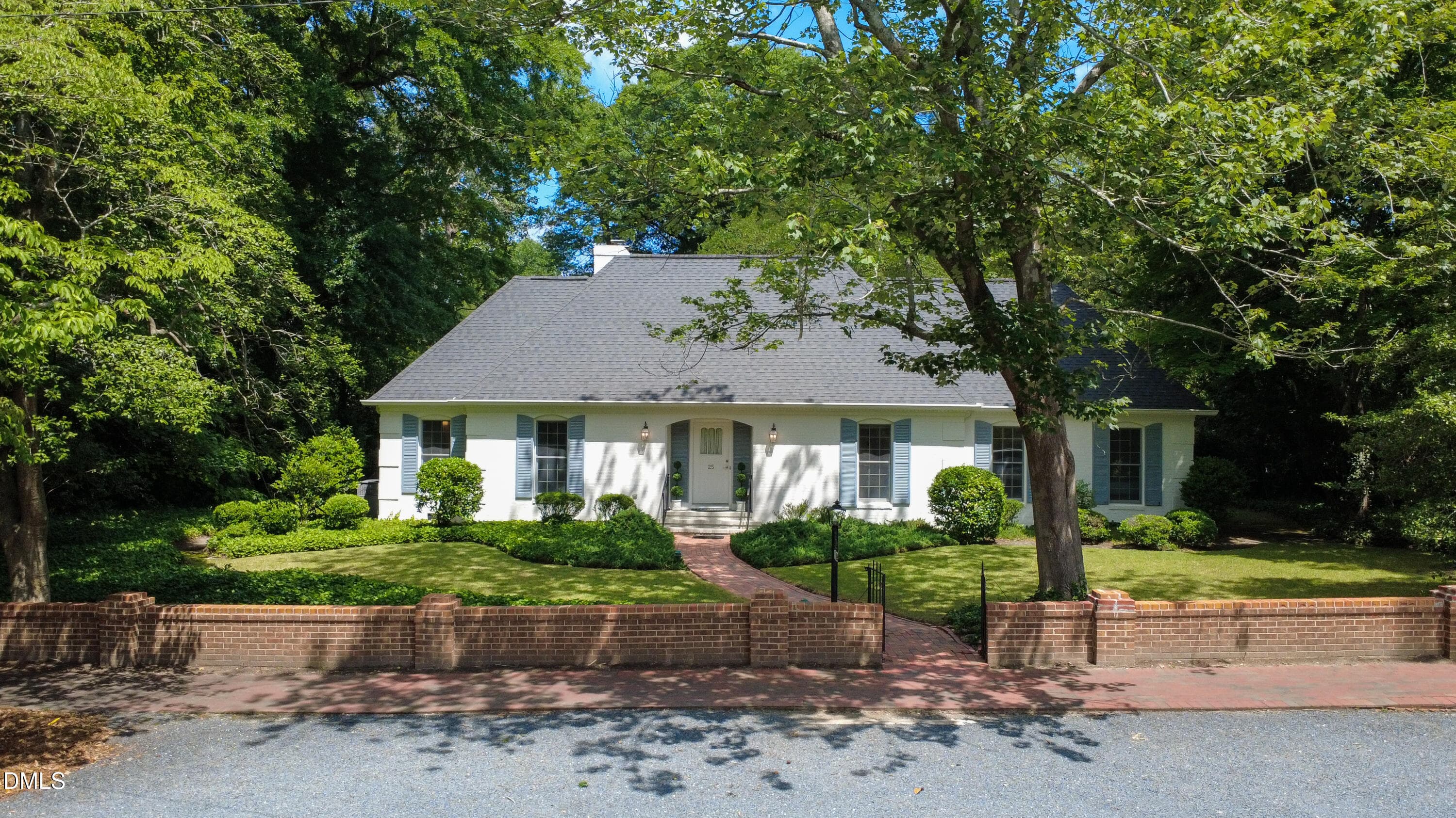 25 Magnolia RD - 25 Magnolia Road, Pinehurst, NC 28374