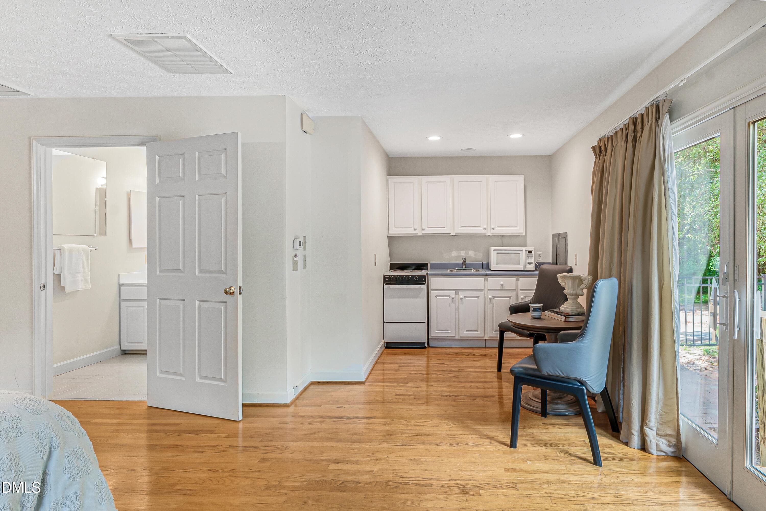 Bedroom In Law Suite - 25 Magnolia Road, Pinehurst, NC 28374