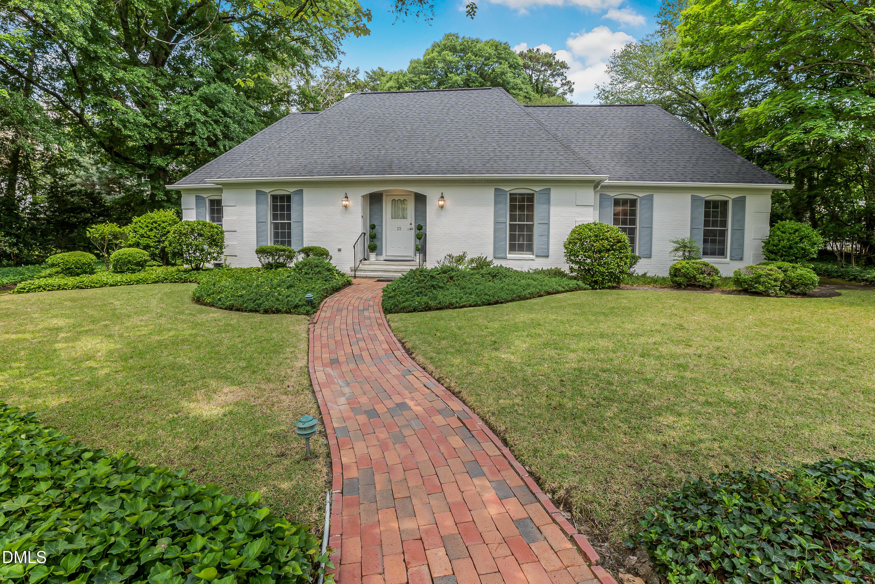 25 Magnolia RD - 25 Magnolia Road, Pinehurst, NC 28374