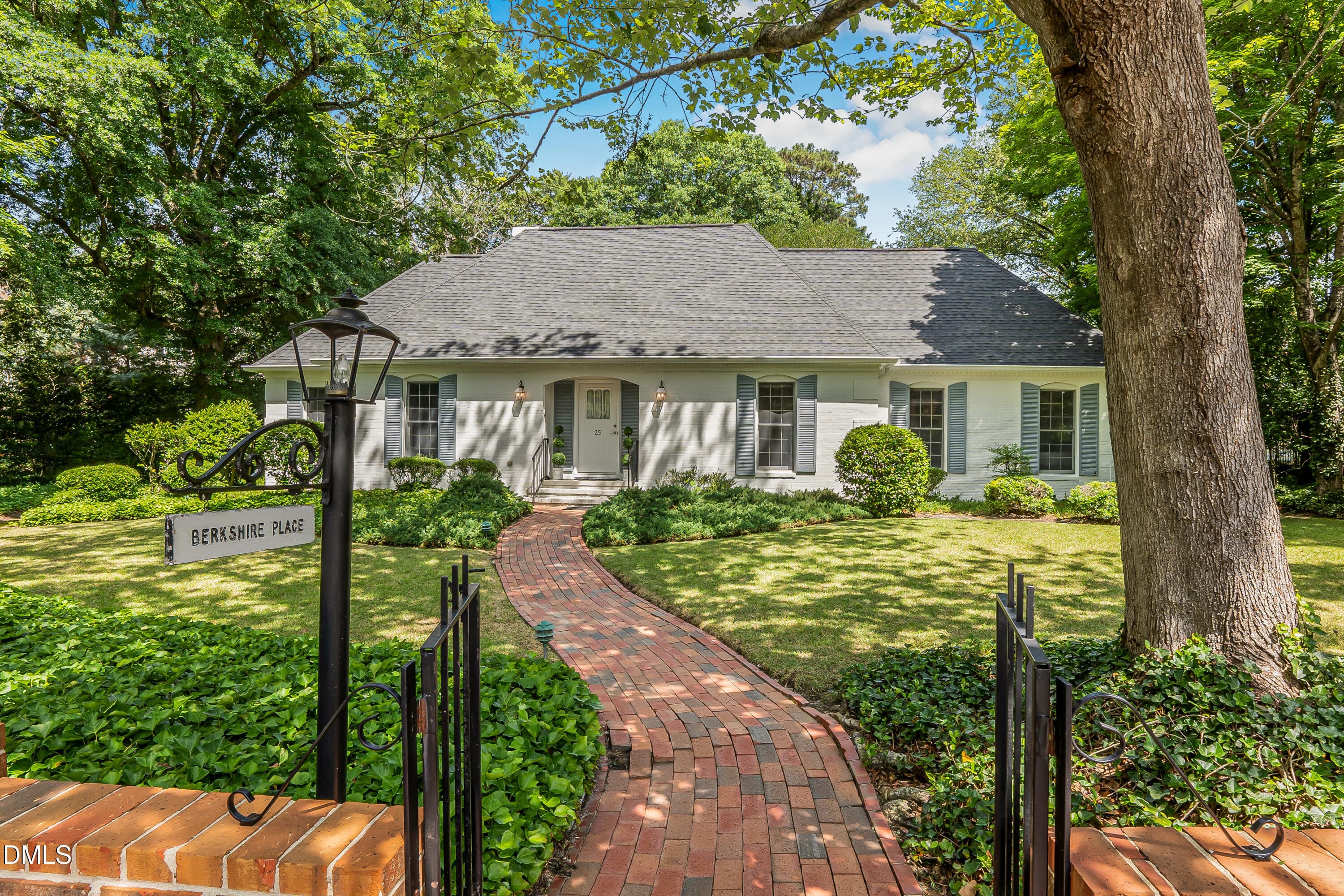 25 Magnolia RD - 25 Magnolia Road, Pinehurst, NC 28374