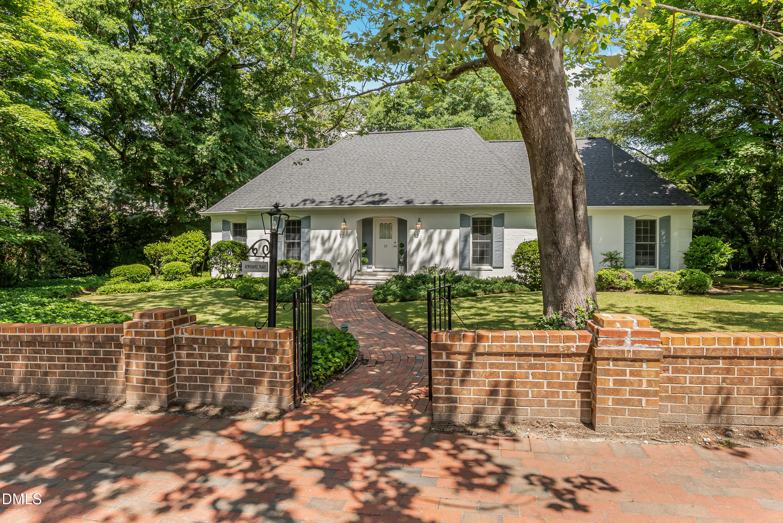 25 Magnolia RD - 25 Magnolia Road, Pinehurst, NC 28374