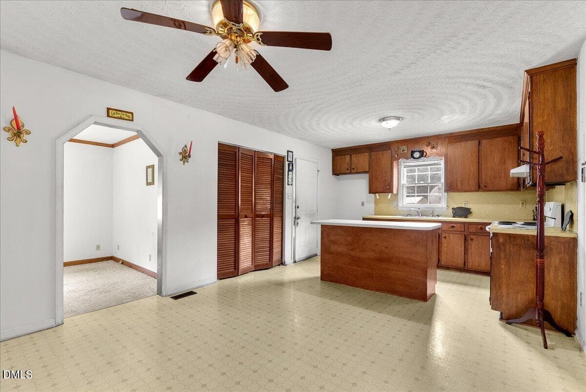12-DSC02388 - Copy - 311 Farley Circle, Roanoke Rapids, NC 27870