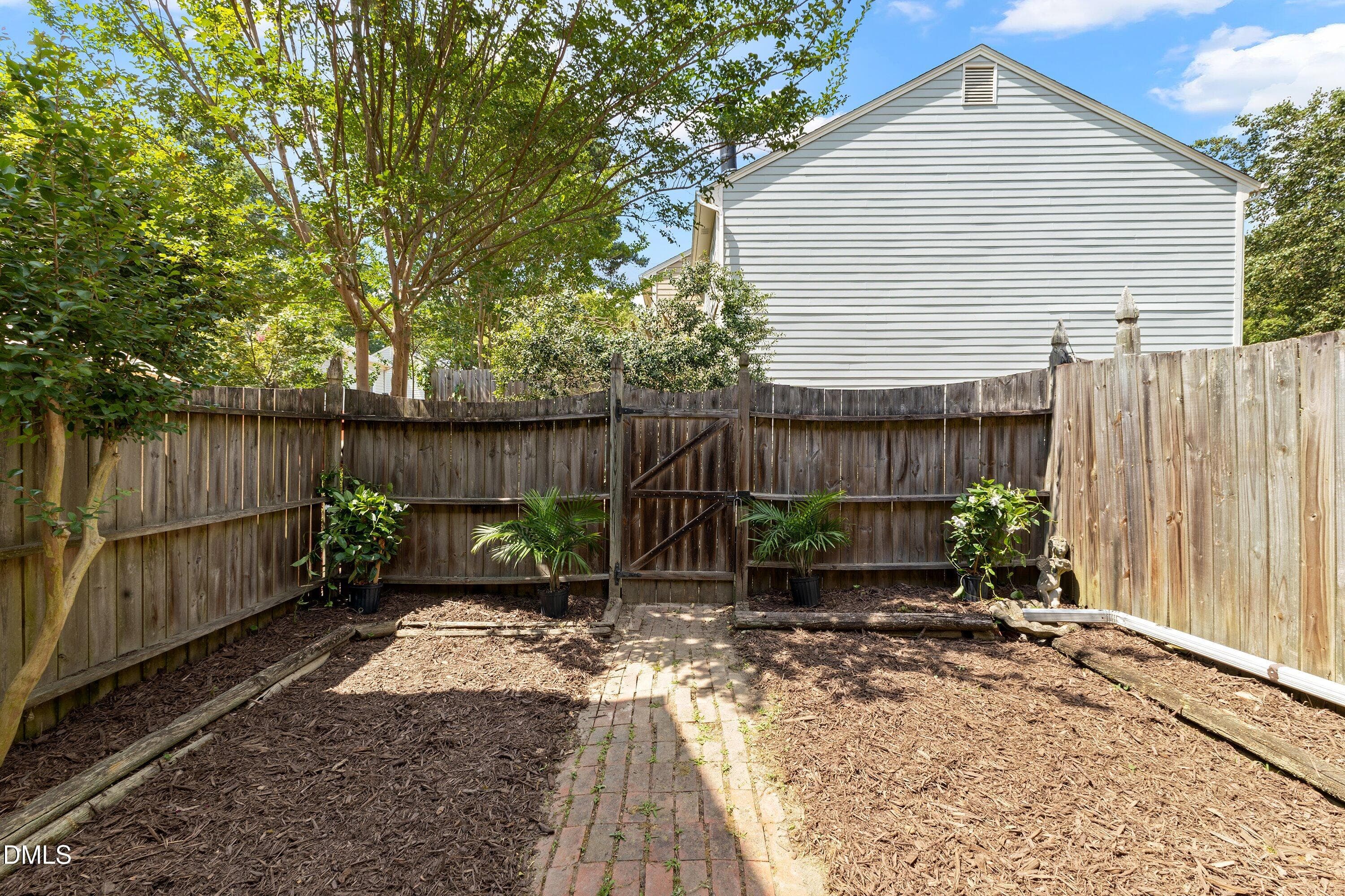 32-1708 Township Cir 118 Temple_0521 - 1708 Township Circle, Raleigh, NC 27609, Raleigh