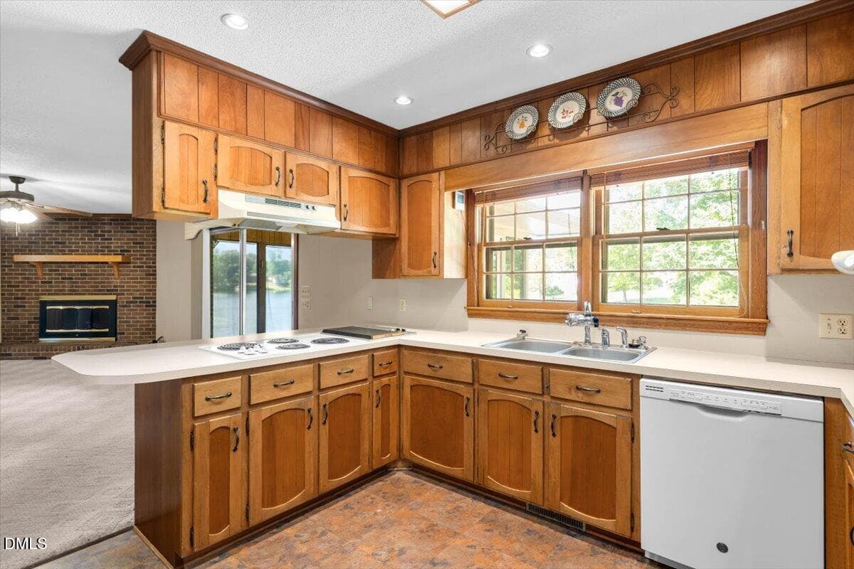 16-200 Edgwater-16 - 200 Edgewater Drive, Broadway, NC 27505