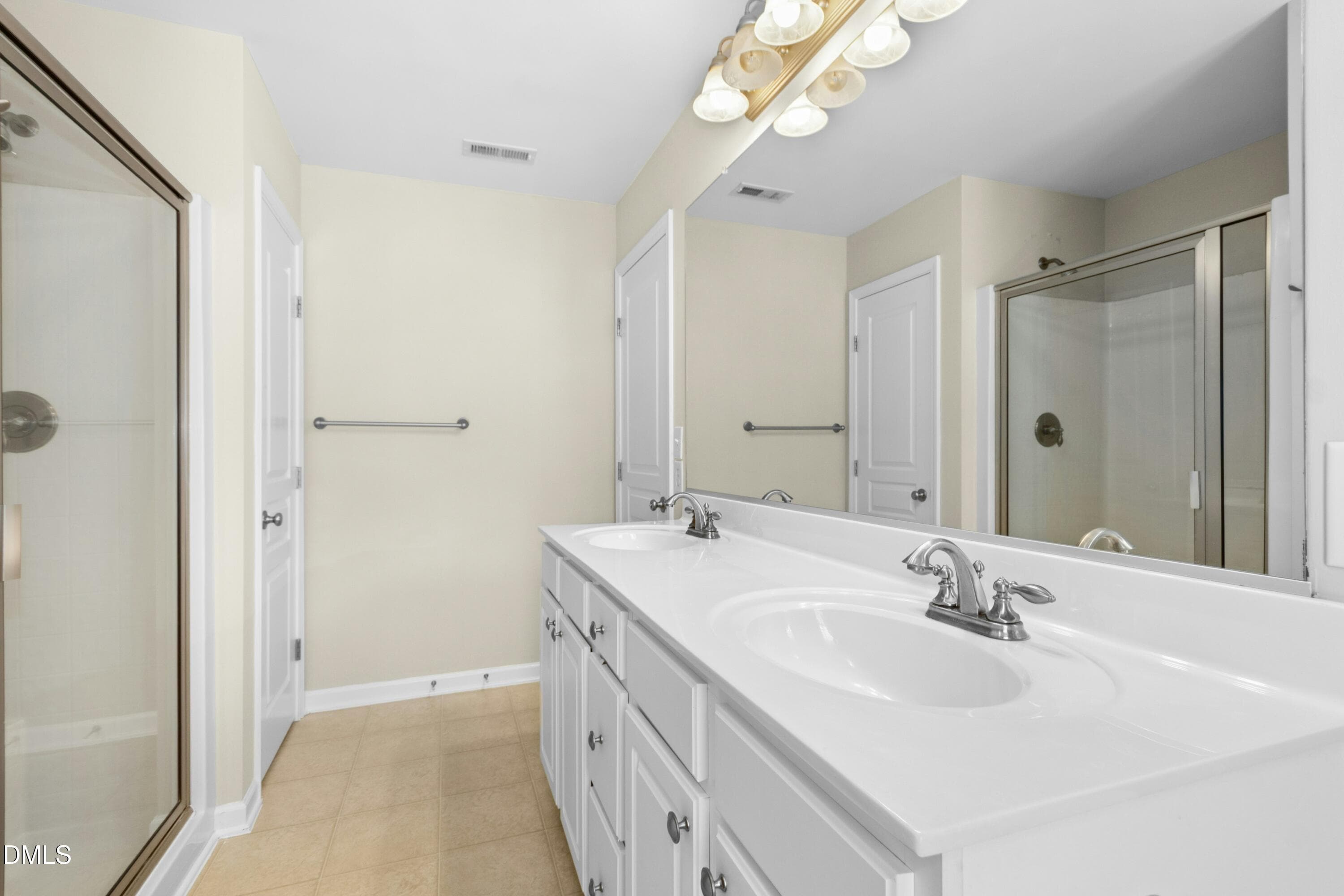 m bath 2 - 5541 Nur Lane, Raleigh, NC 27606, Raleigh