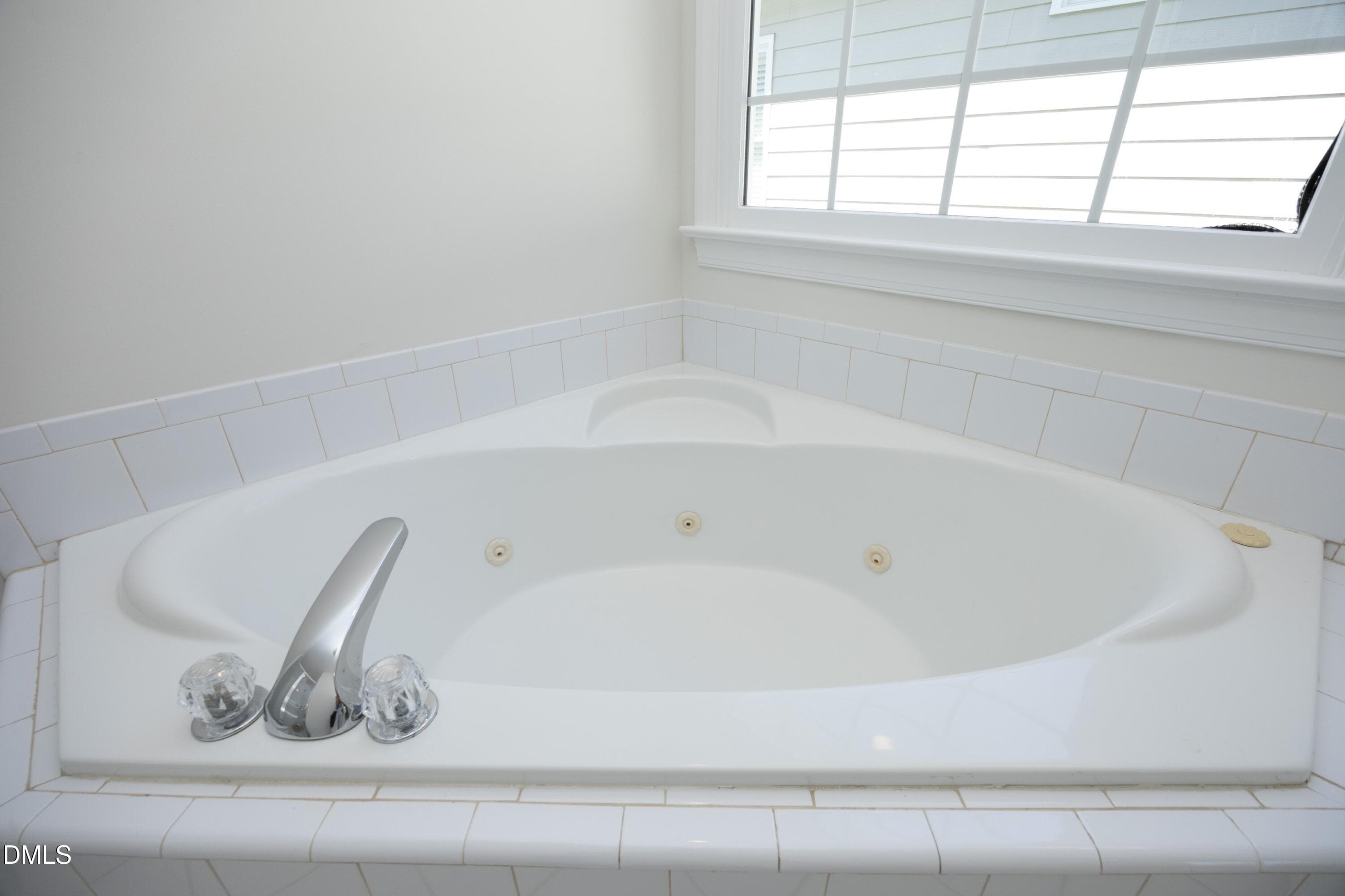 26JettedTub - 605 Carpenter Town Lane, Cary, NC 27519, Cary