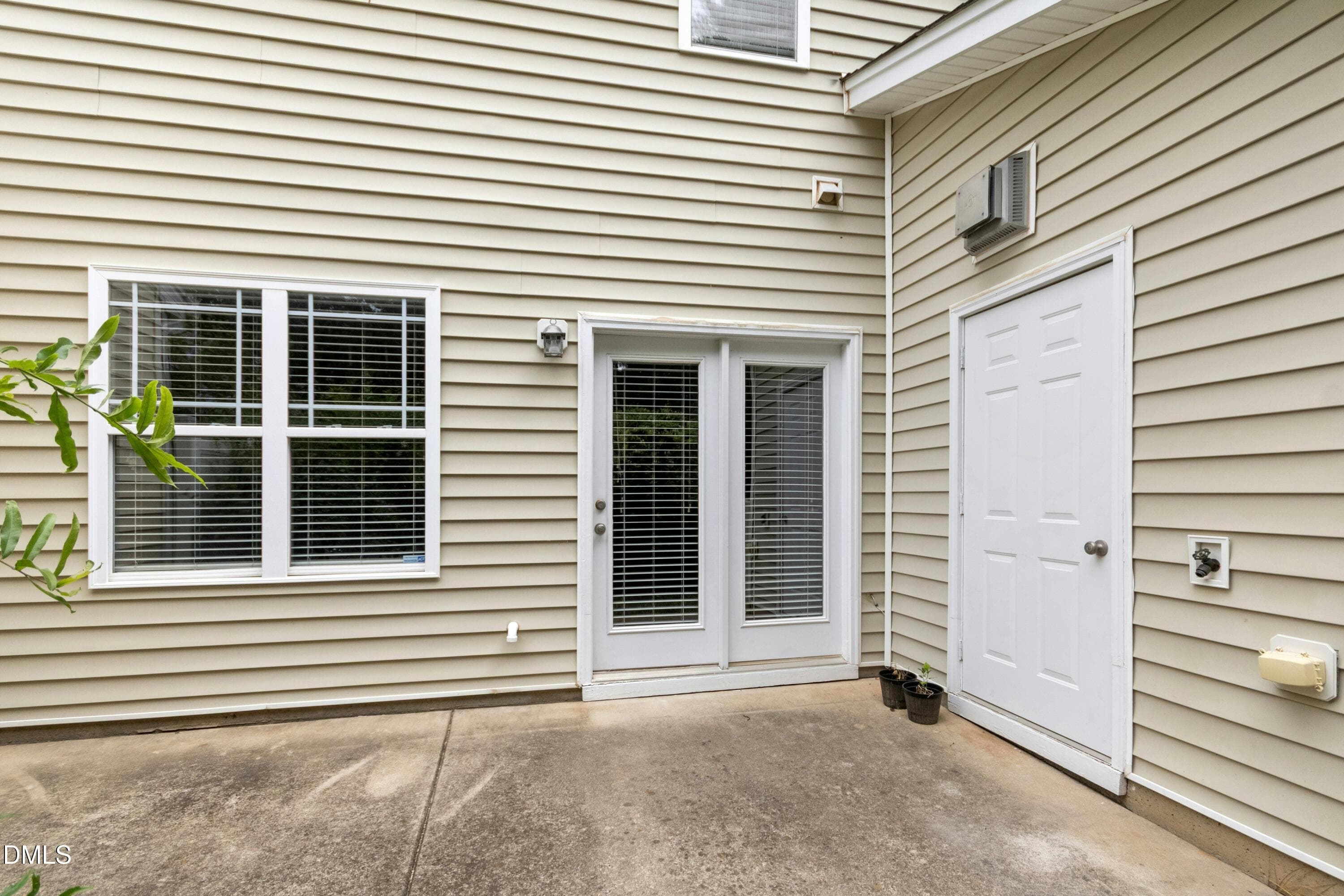 patio - 5541 Nur Lane, Raleigh, NC 27606, Raleigh